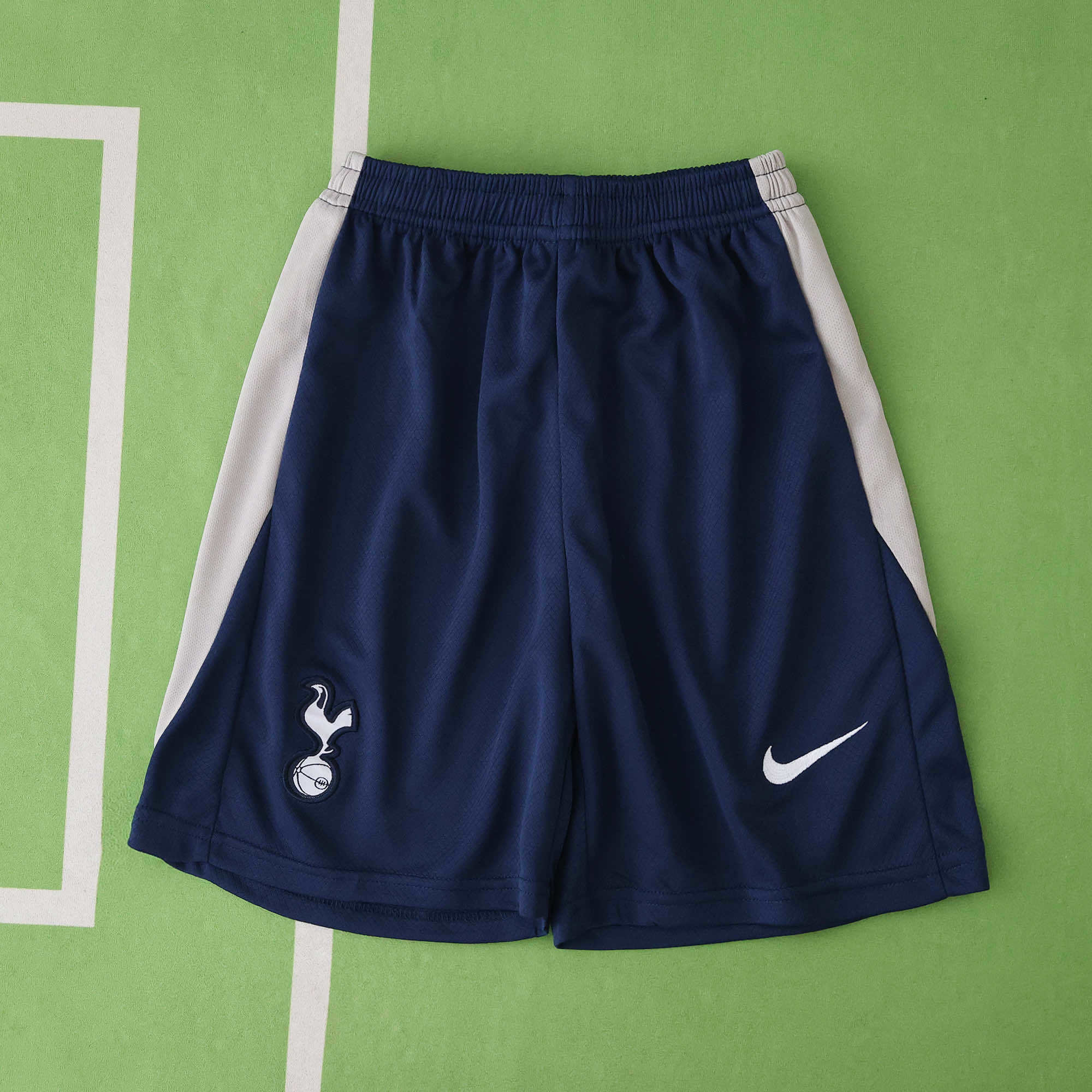 Kit Criança Tottenham principal 25/26 5