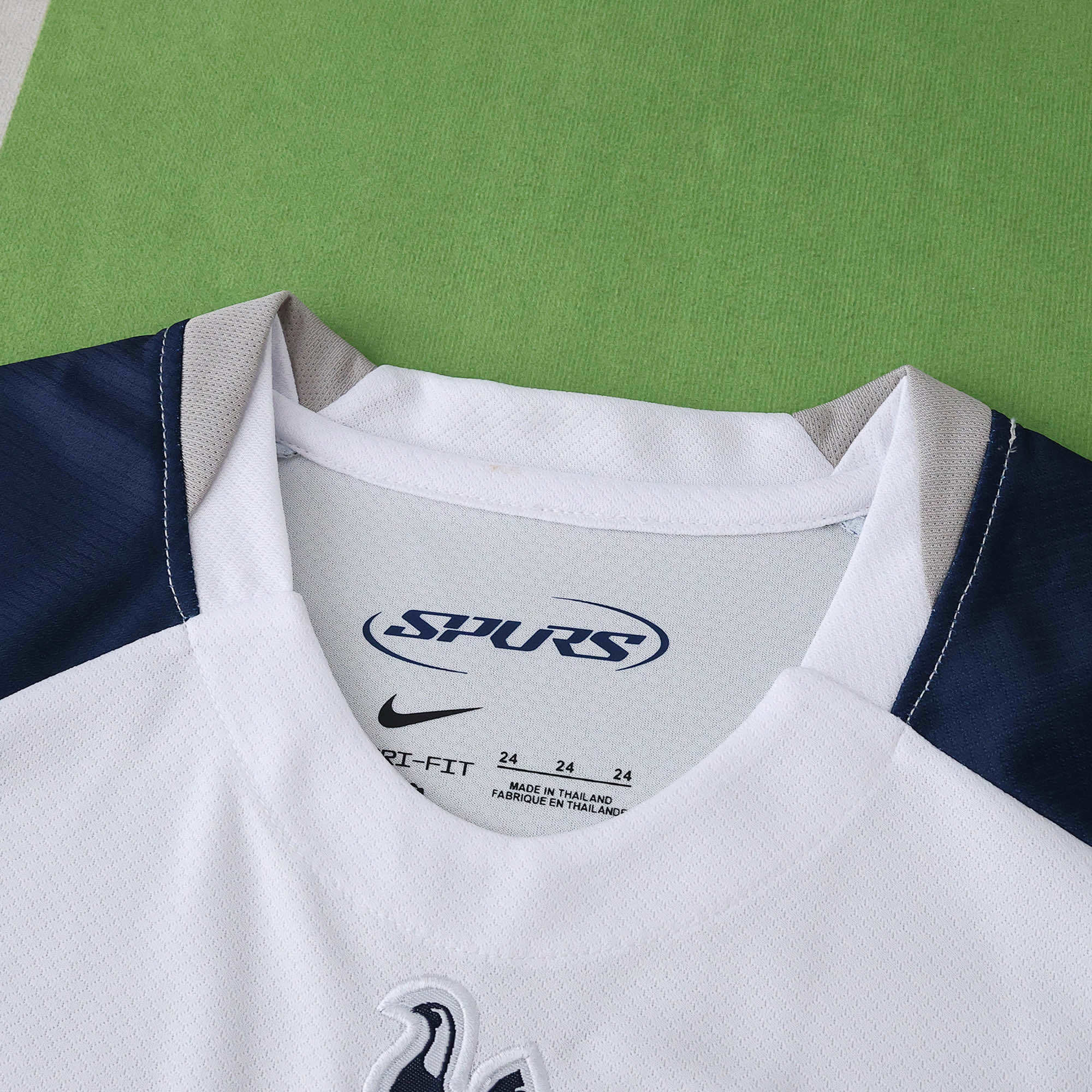 Kit Criança Tottenham principal 25/26 9