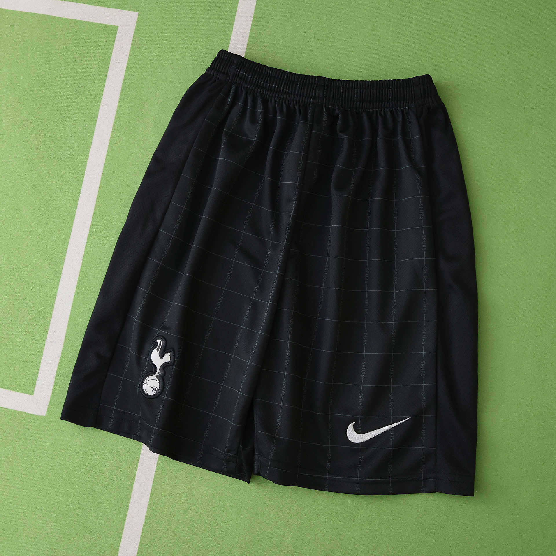 Kit Criança Tottenham alternativo 25/26 5