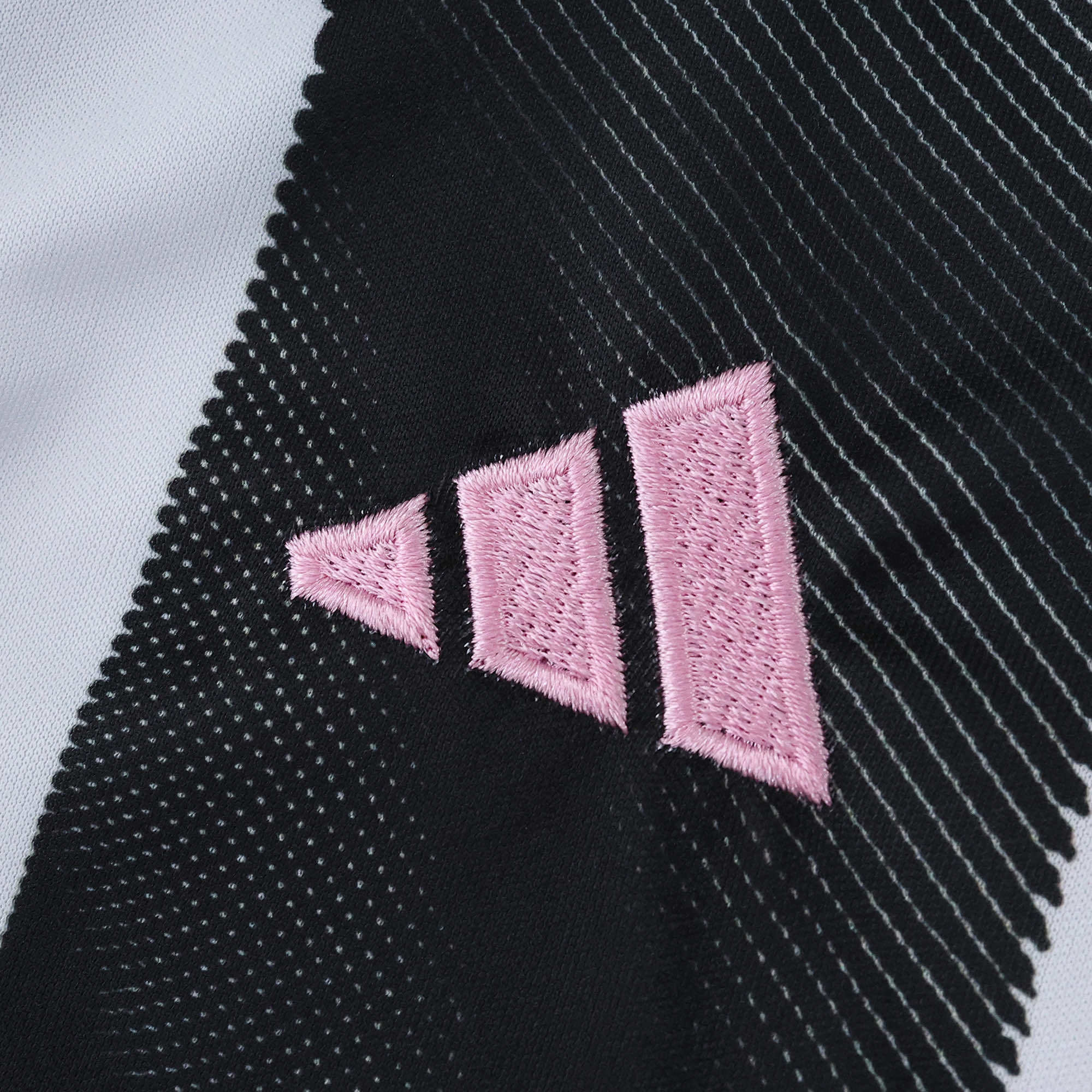 Kit Criança Juventus principal 25/26 9