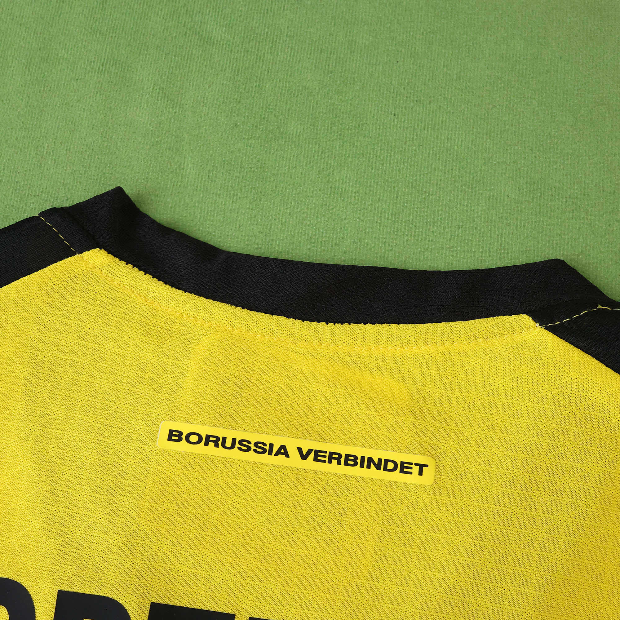 Camisola Principal Borussia Dortmund 25/26 - Versão jogador 9