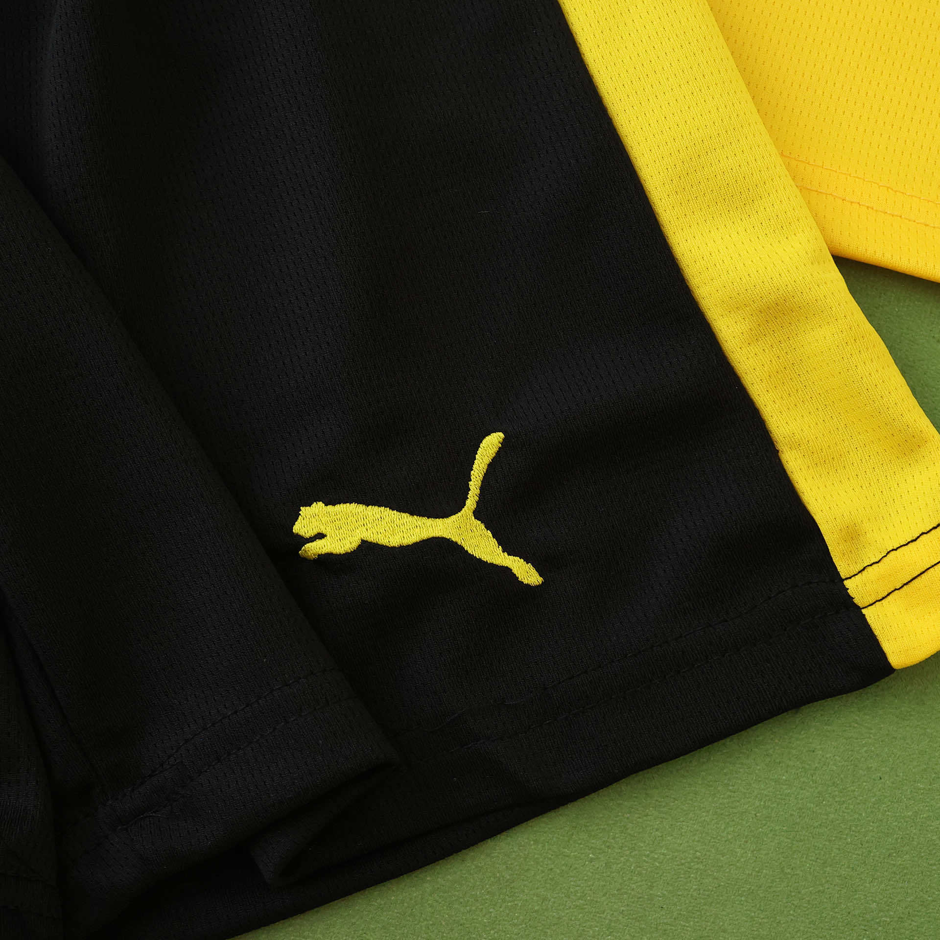 Kit Criança Borussia Dortmund principal 25/26 16