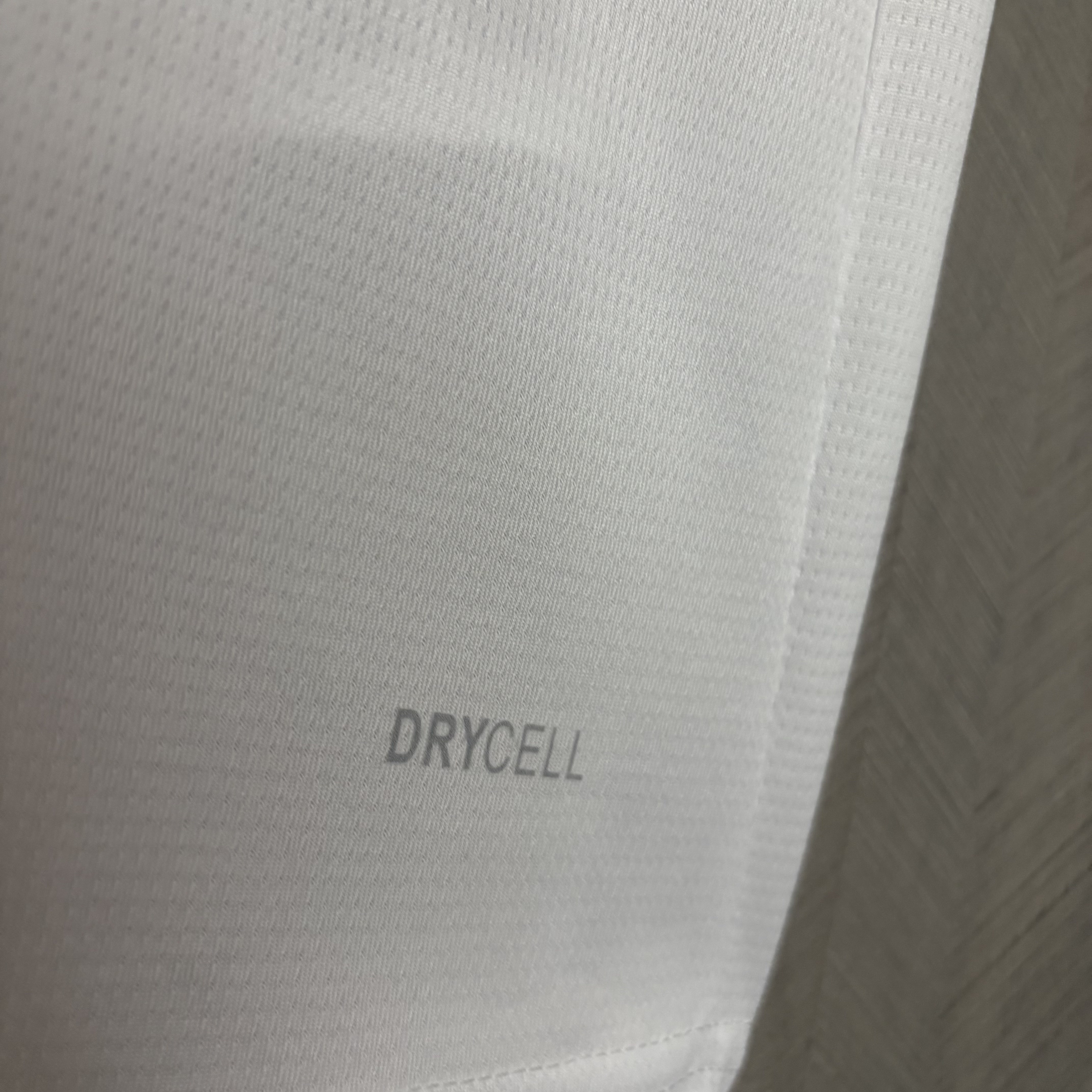 Camisola principal Famalicão 25/26  - Versão adepto 2