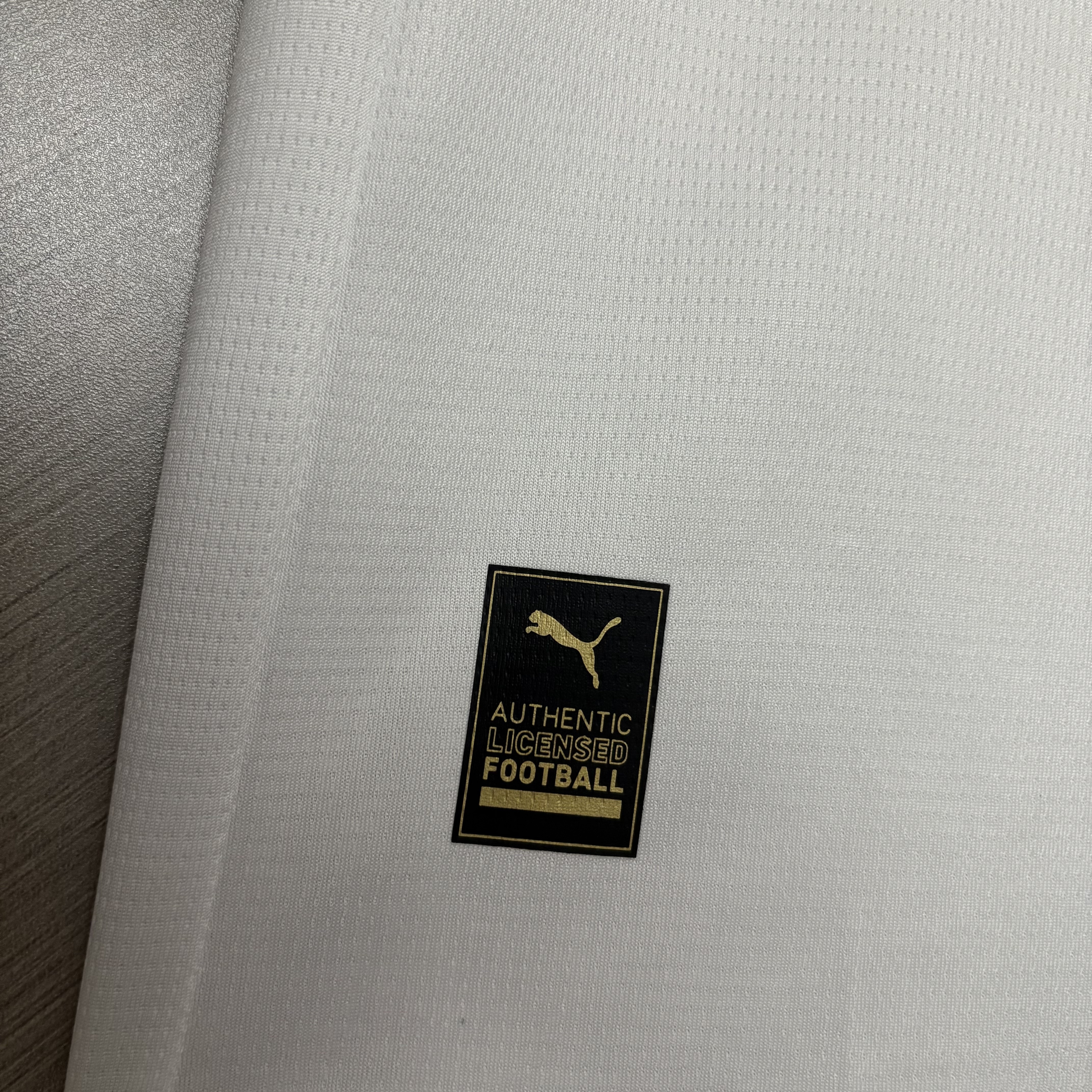 Camisola principal Famalicão 25/26  - Versão adepto 10