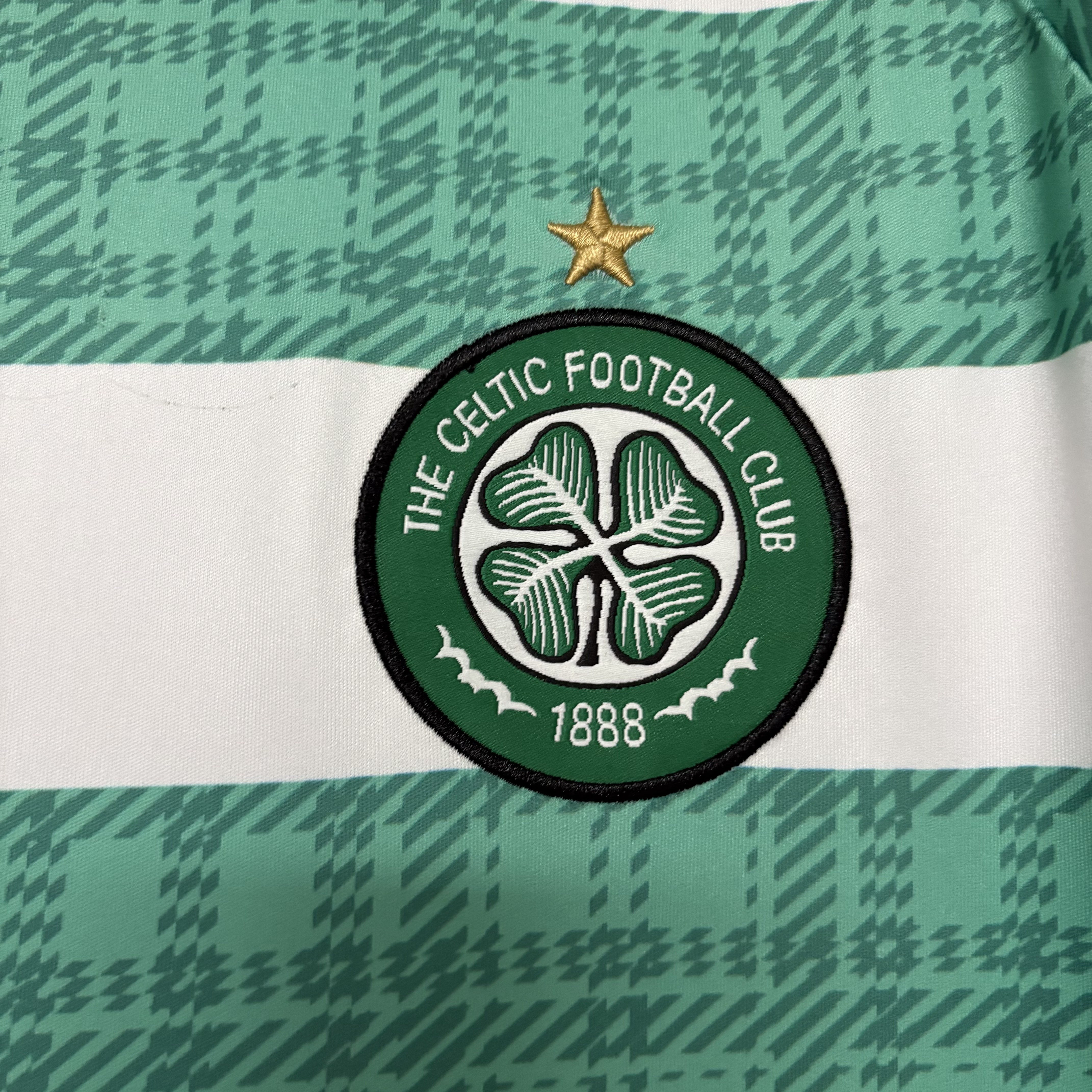 Camisola principal Celtic 25/26 - Versão adepto 3