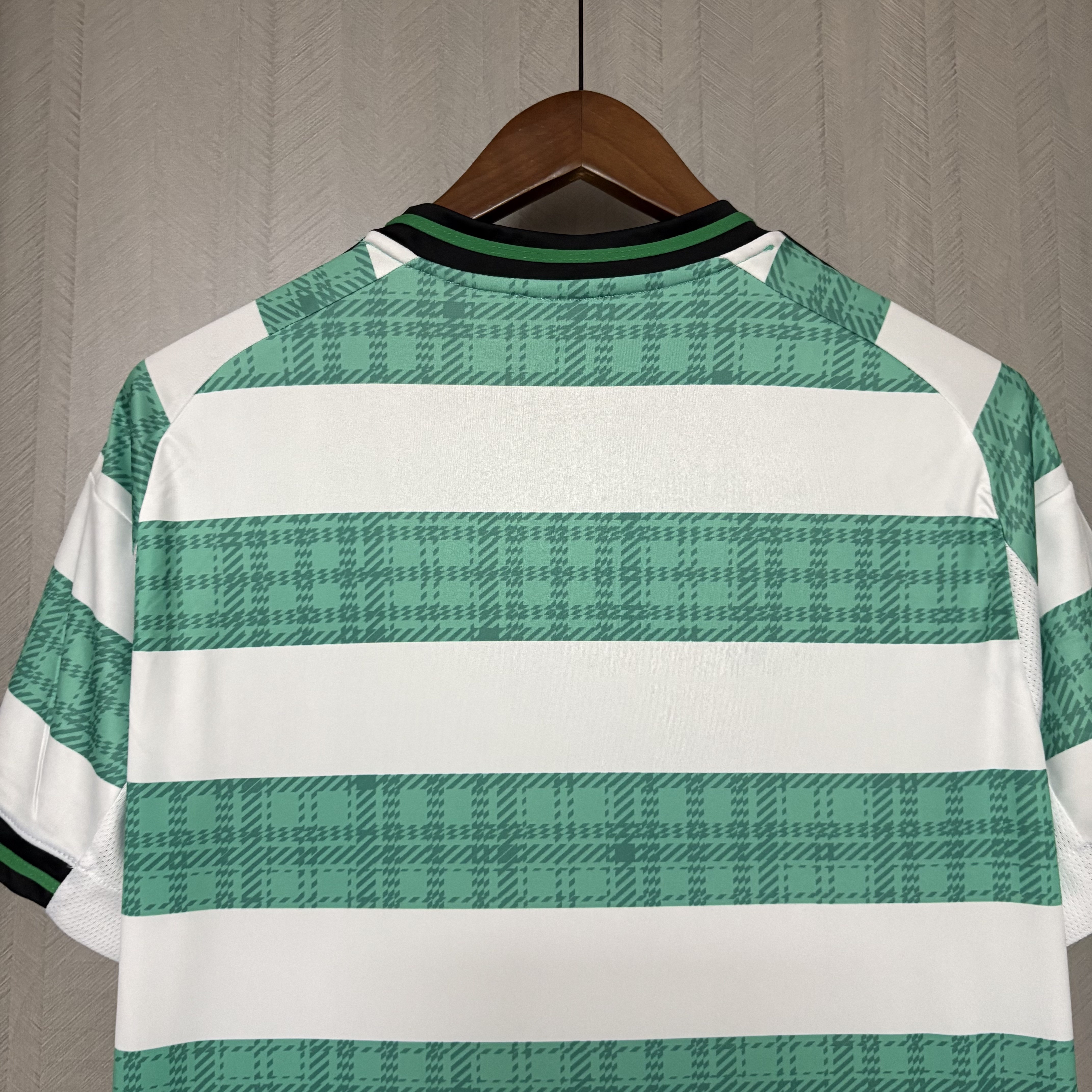 Camisola principal Celtic 25/26 - Versão adepto 8