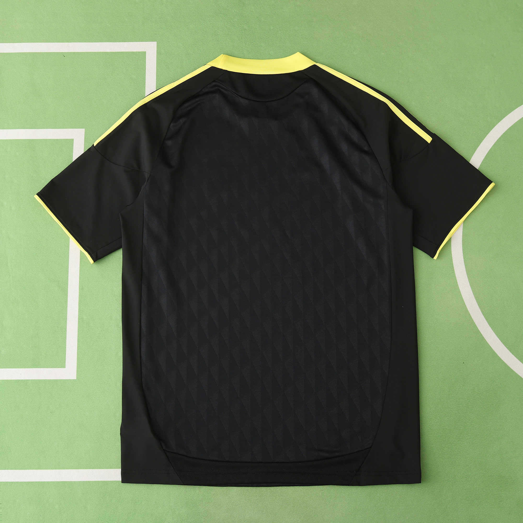 3ª Camisola Liverpool 2010/2011 - Versão adepto 2