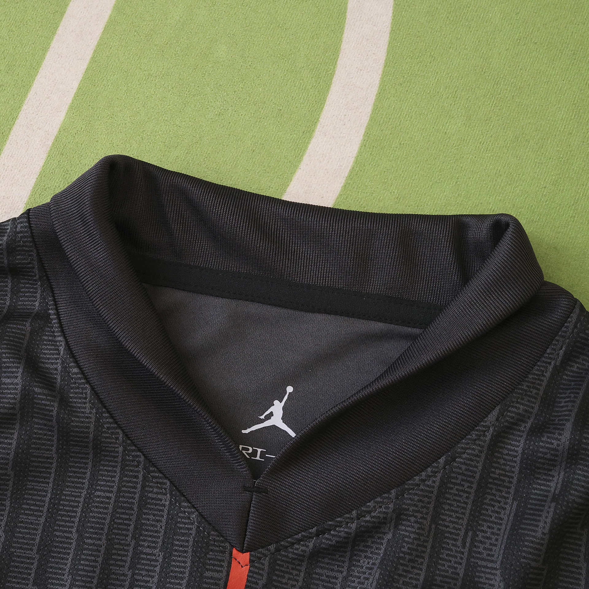 4ª Camisola PSG 25/26 Versão Adepto 5