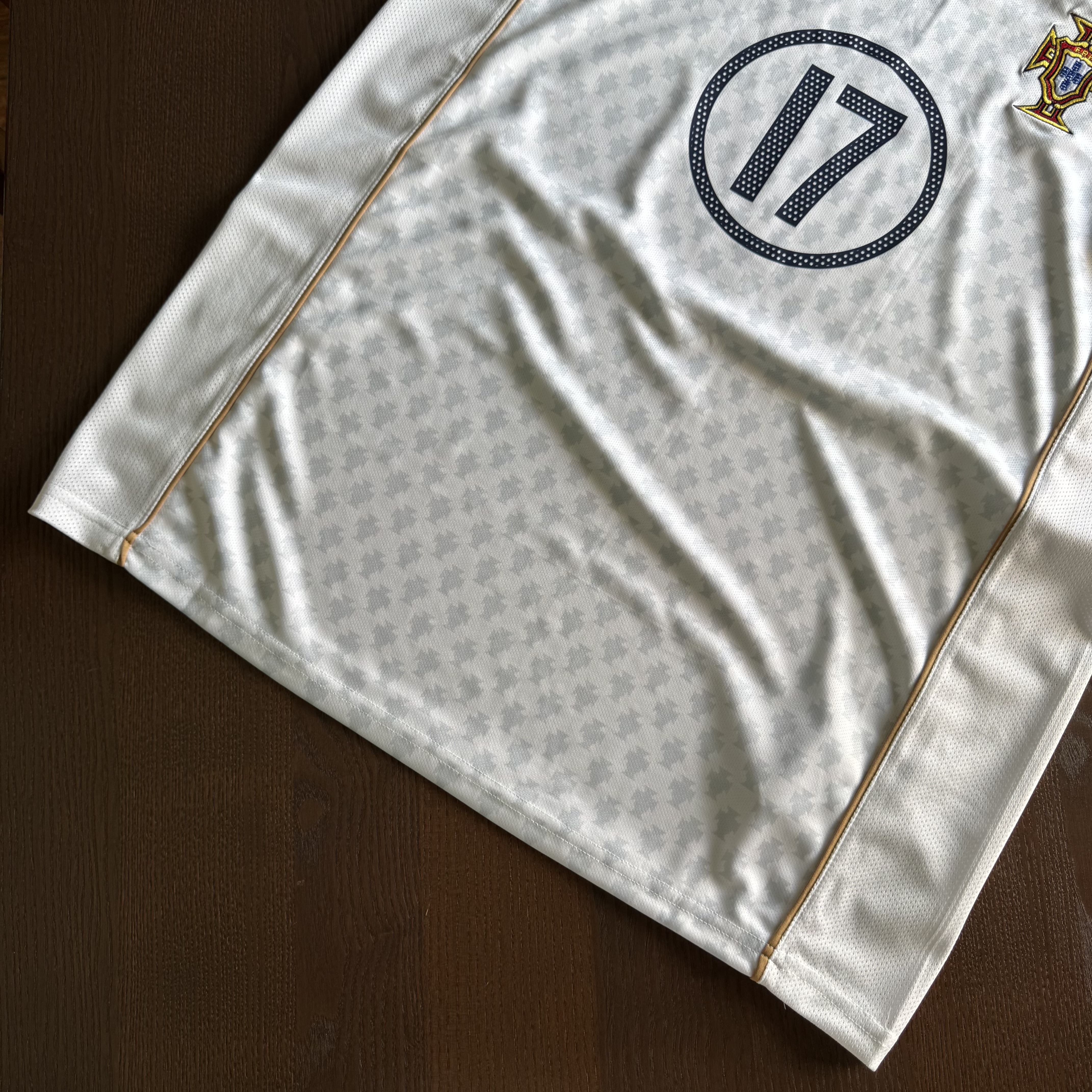 Camisola alternativa Portugal Euro 2004 - C.Ronaldo 17 - Versão adepto 7