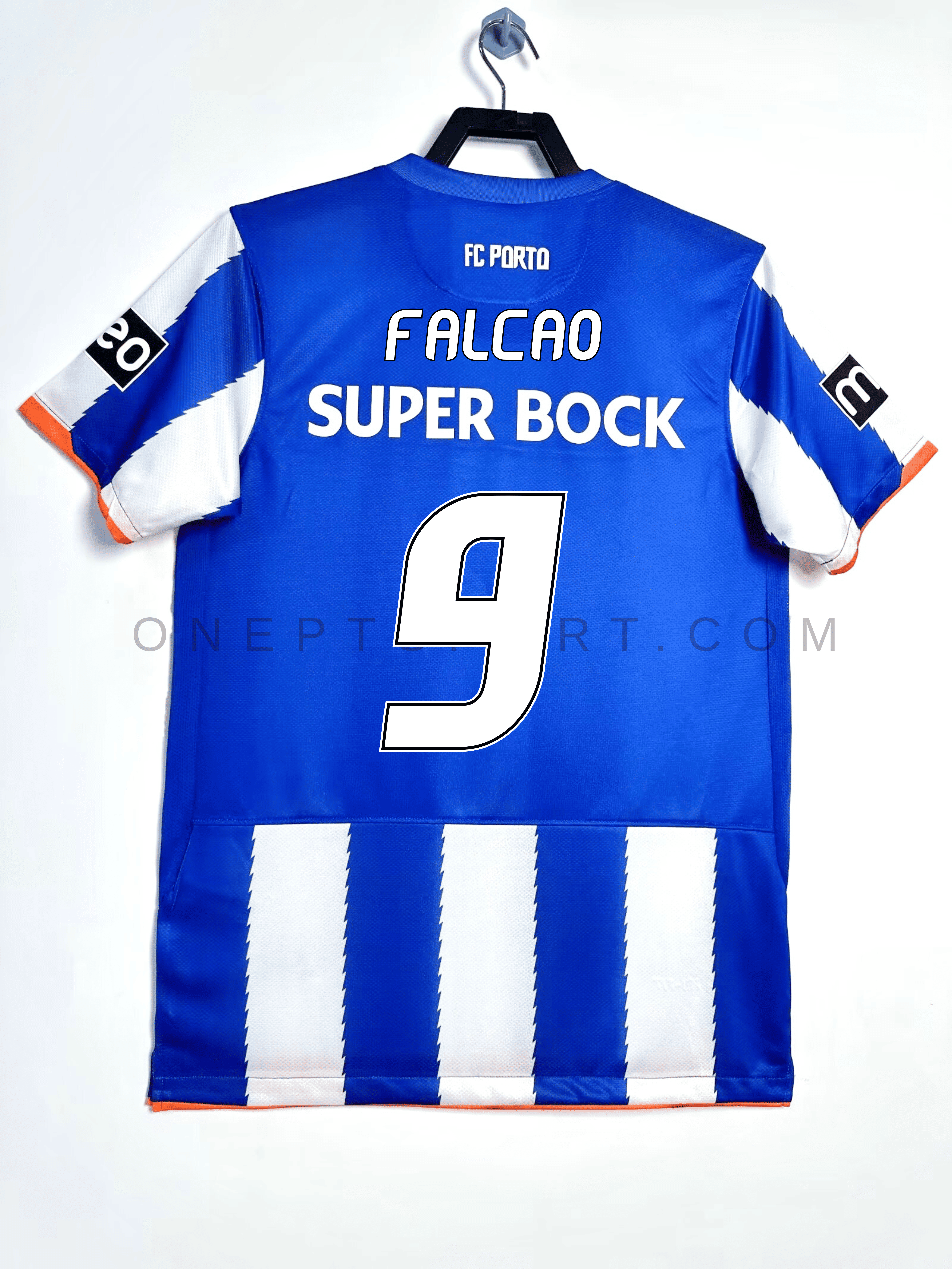 Camisola principal FC Porto 2010/11 - Falcao 9 - Versão adepto 3