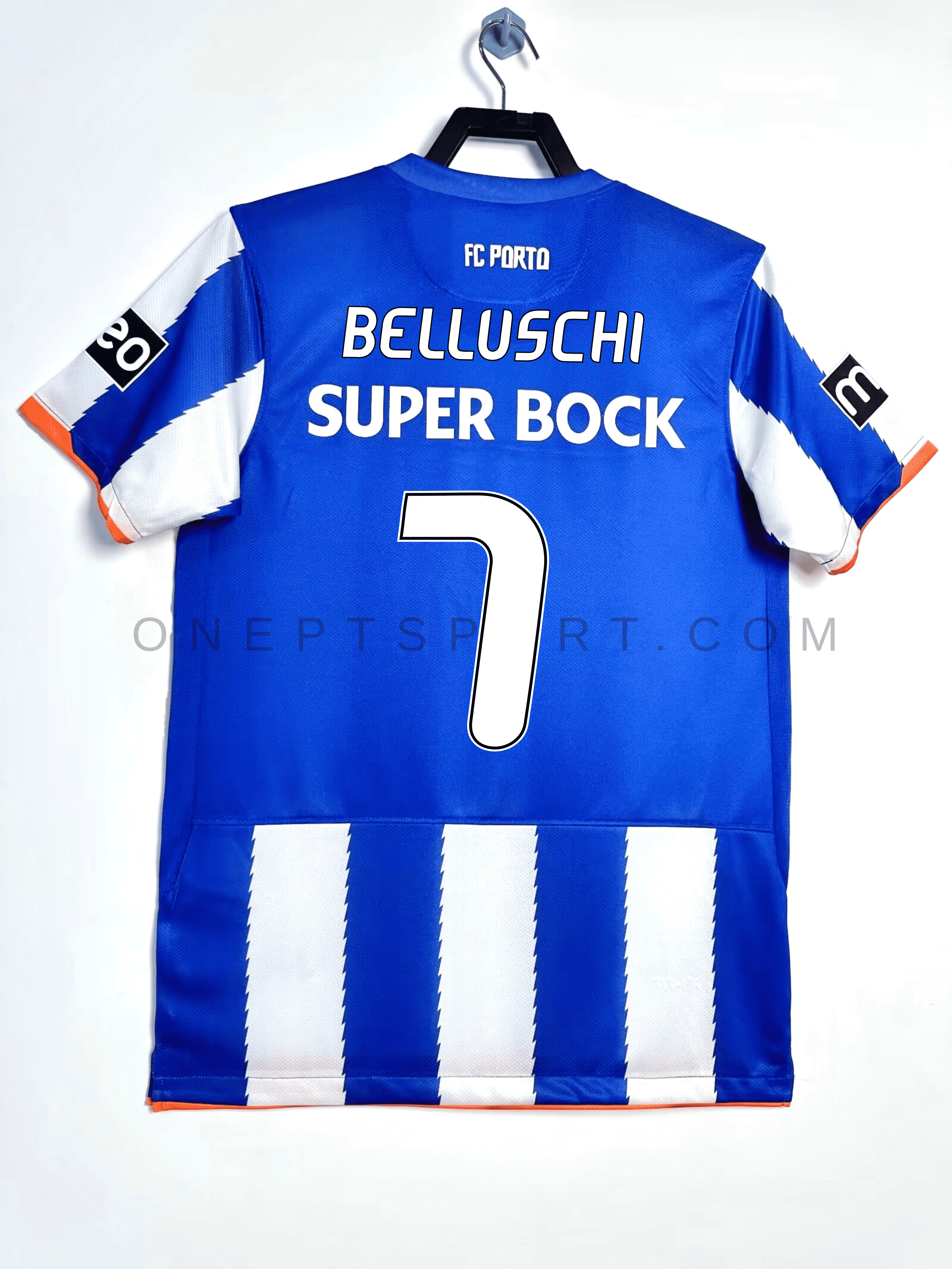 Camisola principal FC Porto 2010/11 - Belluschi 7 - Versão adepto 3