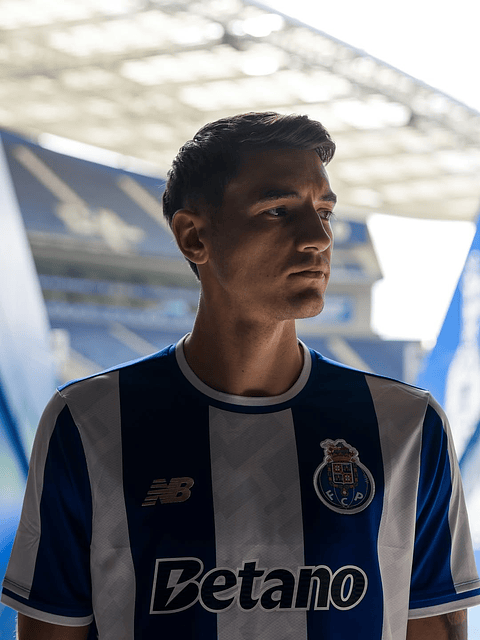 Camisola principal FC Porto 25/26 - Kiwior 4 - Versão adepto