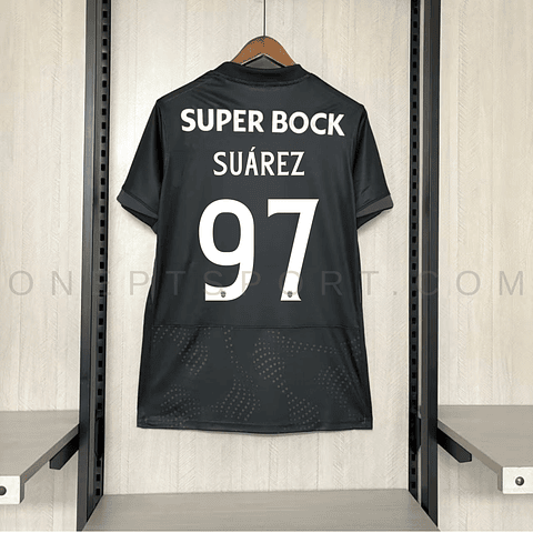 Camisola alternativa Sporting CP 25/26 - Suárez 97 - Versão adepto