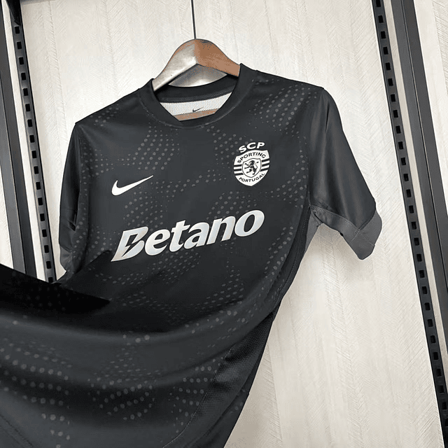 Camisola alternativa Sporting CP 25/26 - Hjulmand 42 - Versão adepto