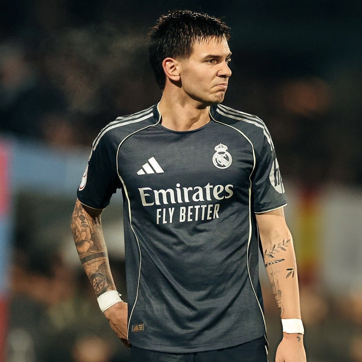 Camisola alternativa Real Madrid 25/26 - Mastantuono 30 4