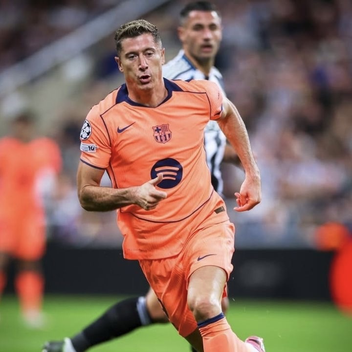 Criança - 3ª Camisola Barcelona Total 90 25/26 - Lewandowski 9 4