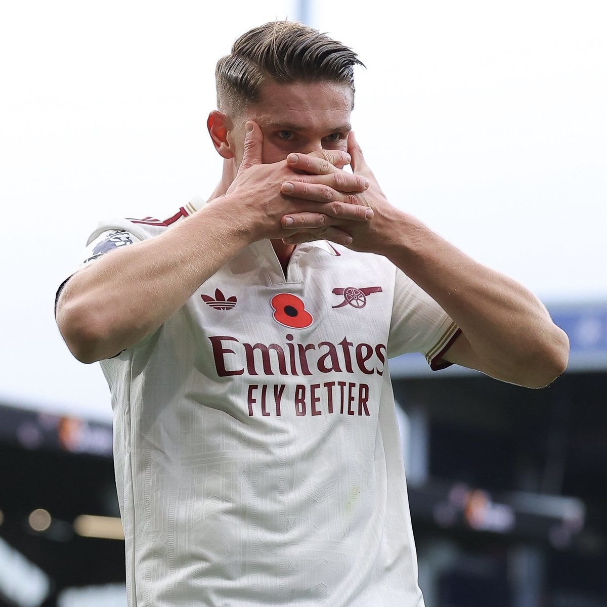 3ª Camisola Arsenal 25/26 - Gyökeres 14 4