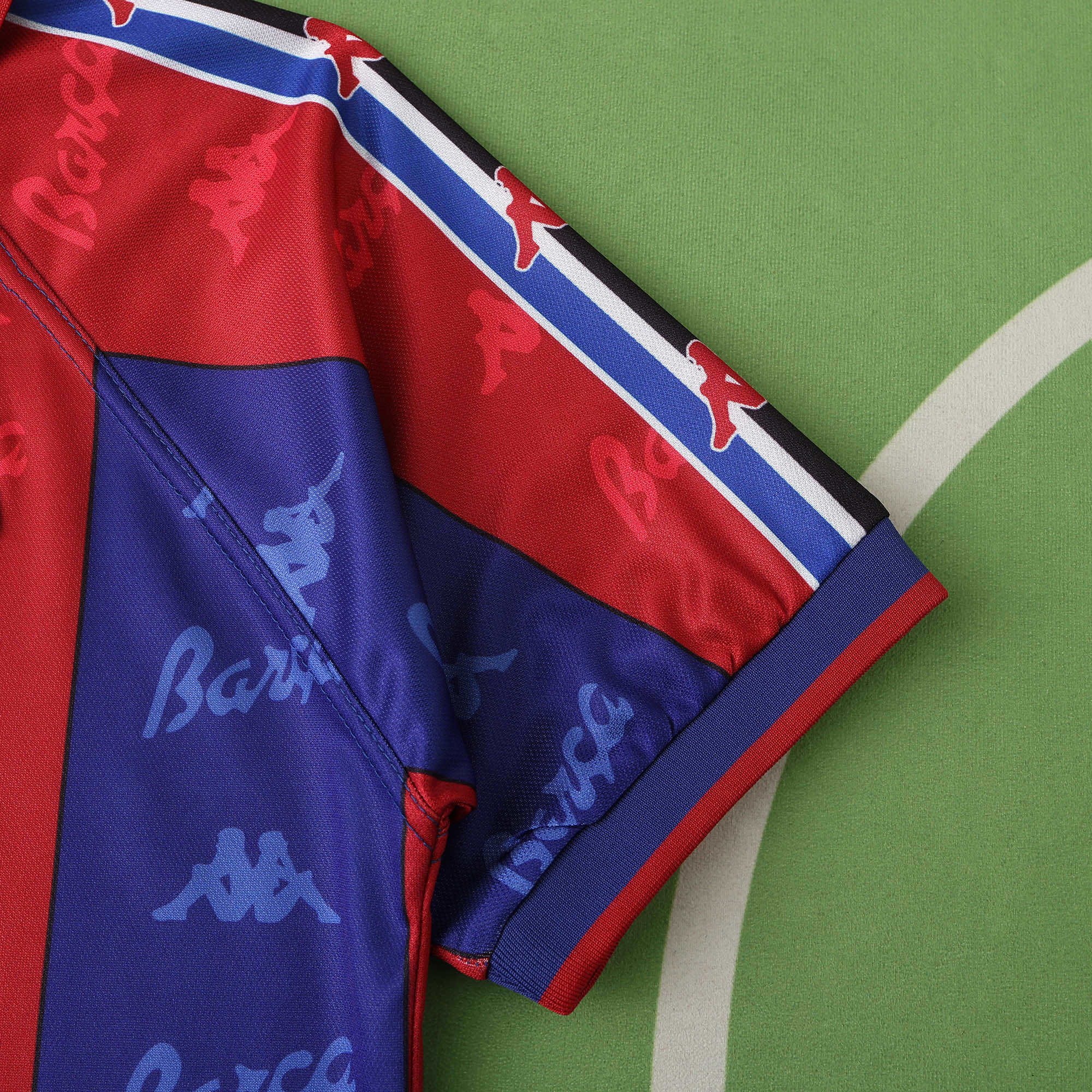 Camisola principal Barcelona 1996/1997 - Ronaldo 9 - Versão adepto 11