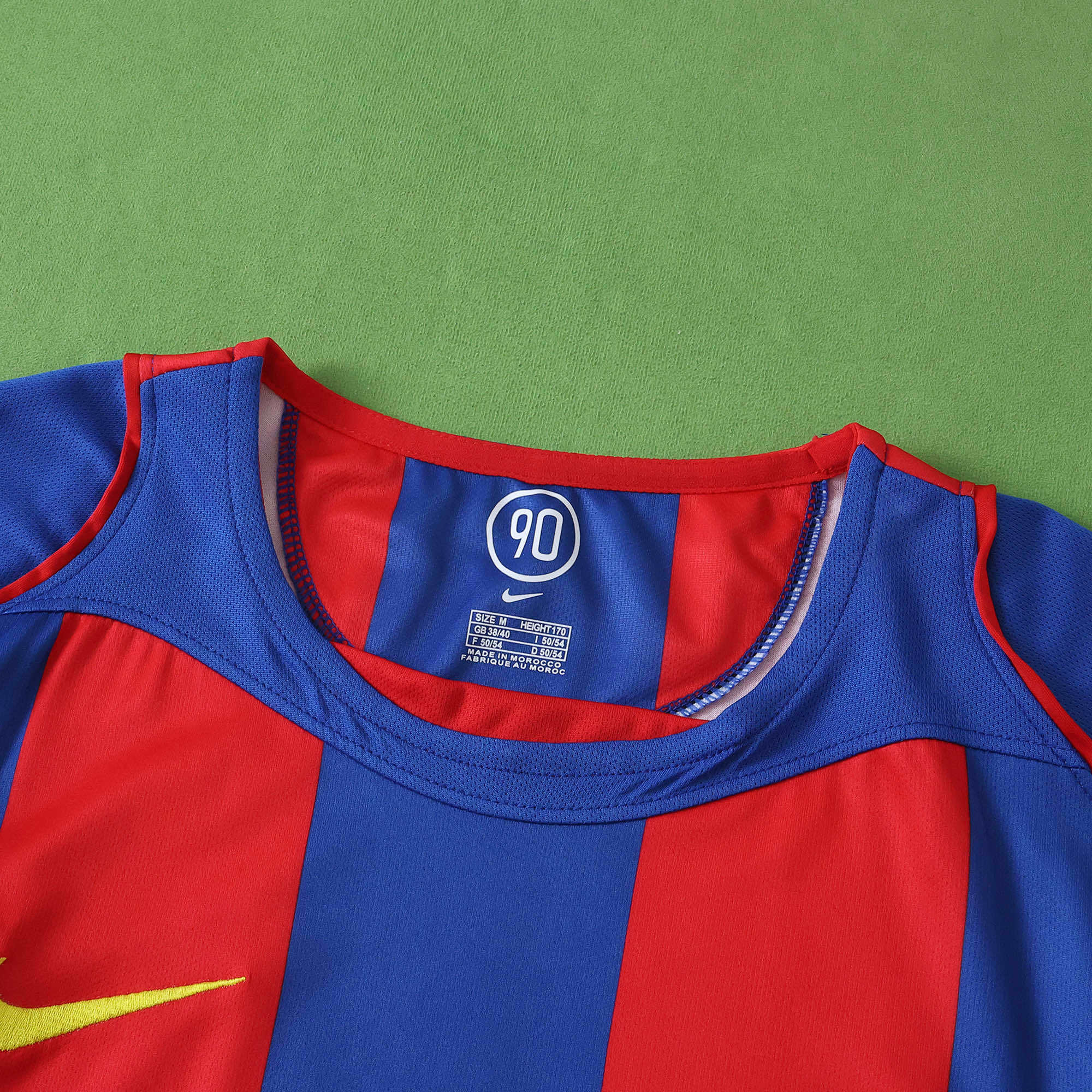 Camisola Principal Barcelona 2004-2005 - Ronaldinho 10 - Versão adepto 7