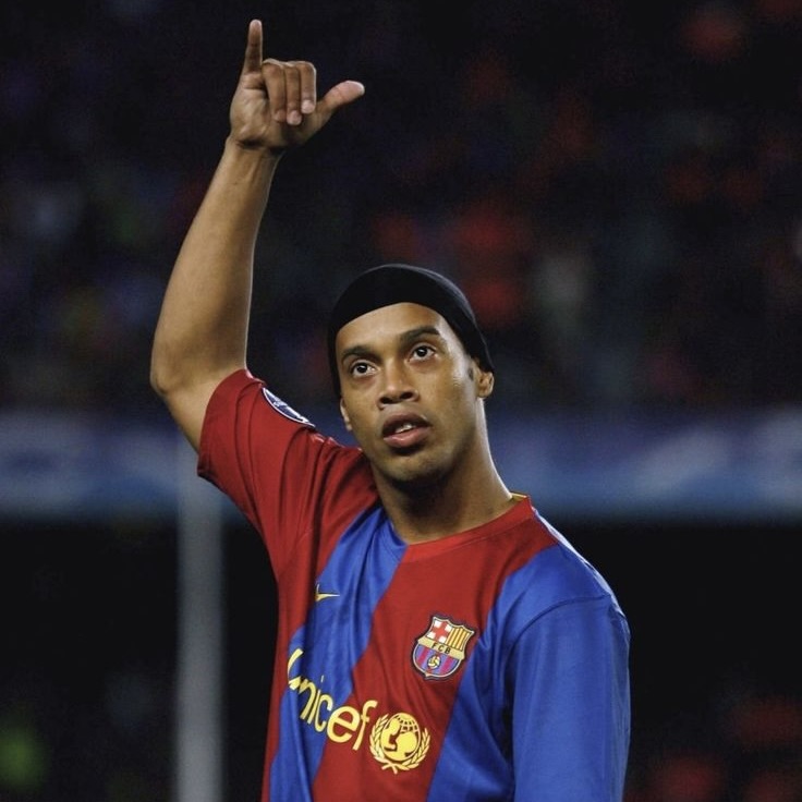 Camisola Principal Barcelona 2006-2007 - Ronaldinho 10 - Versão adepto 2