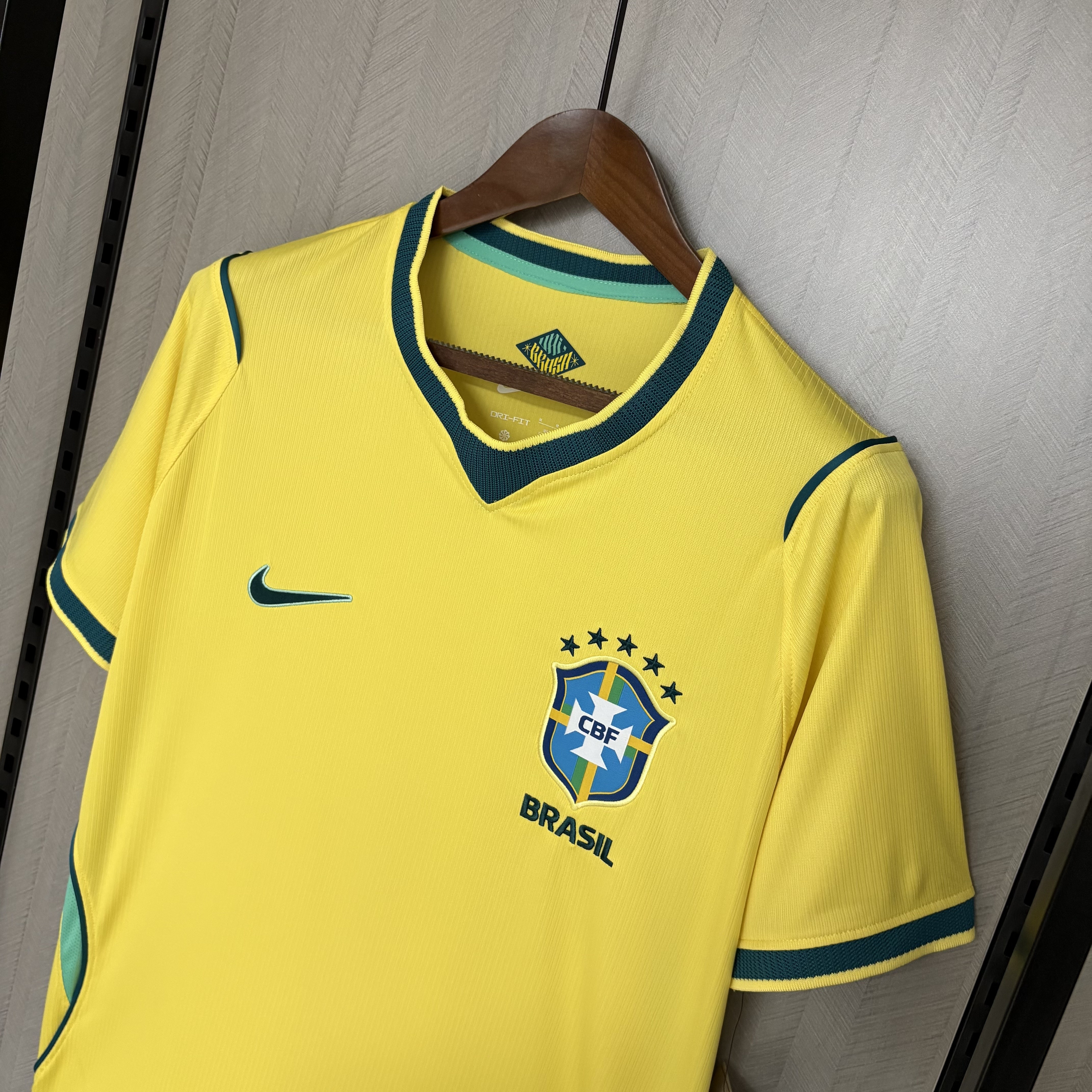 Camisola Principal Brasil Mundial 2026 - Versão adepto 9