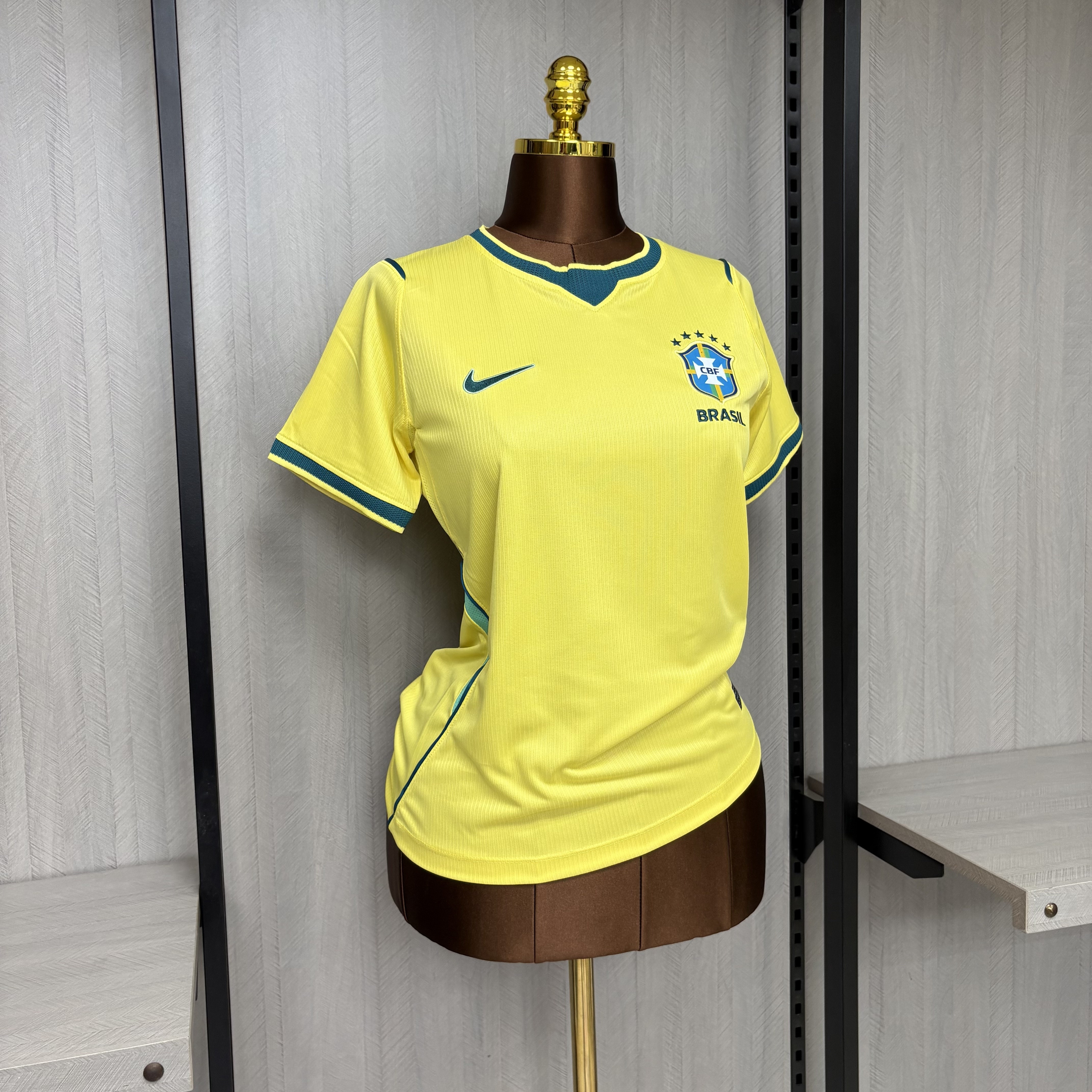 Camisola Principal Brasil Mundial 2026 - Versão feminina 5