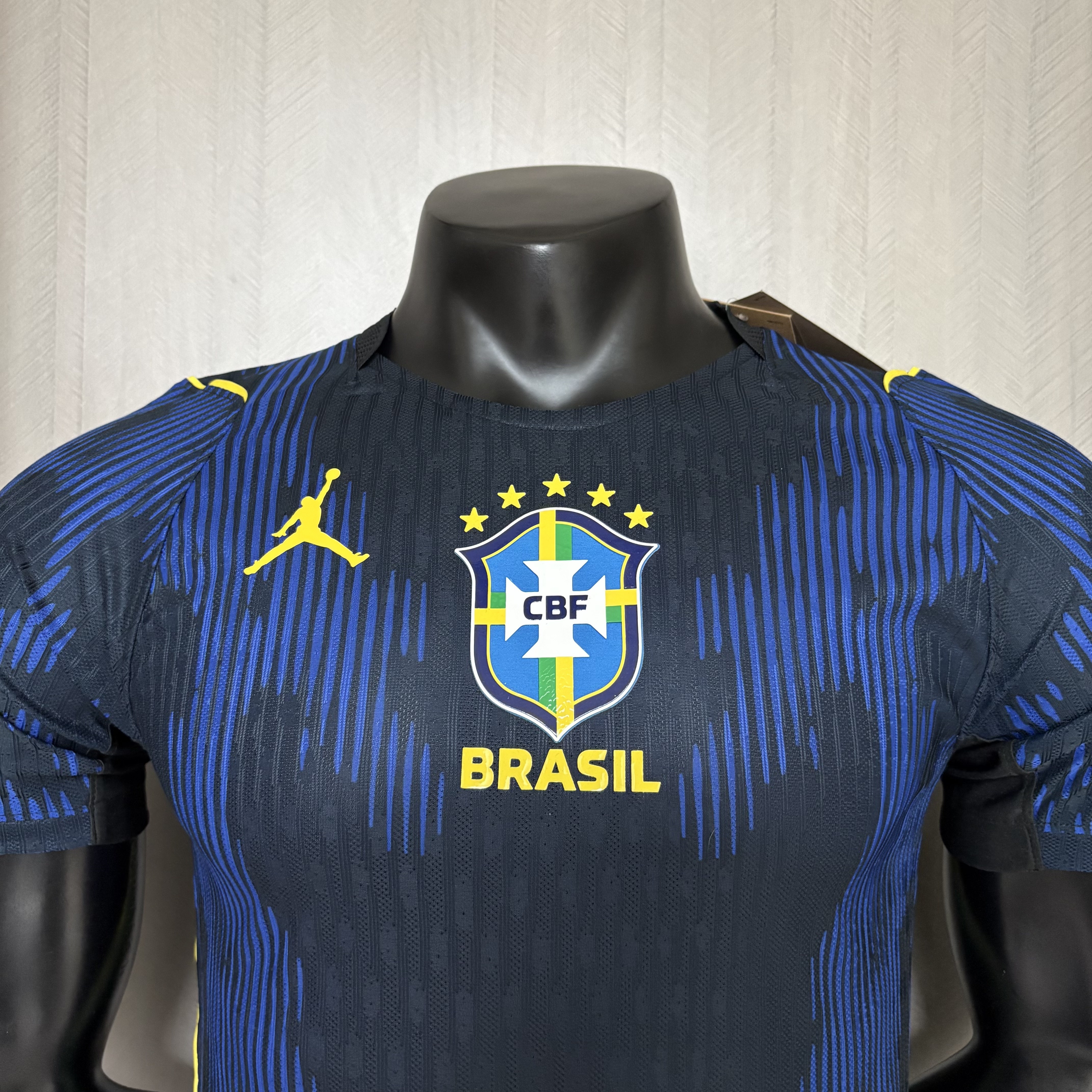 Camisola alternativa Brasil Mundial 2026 - Versão Jogador 5