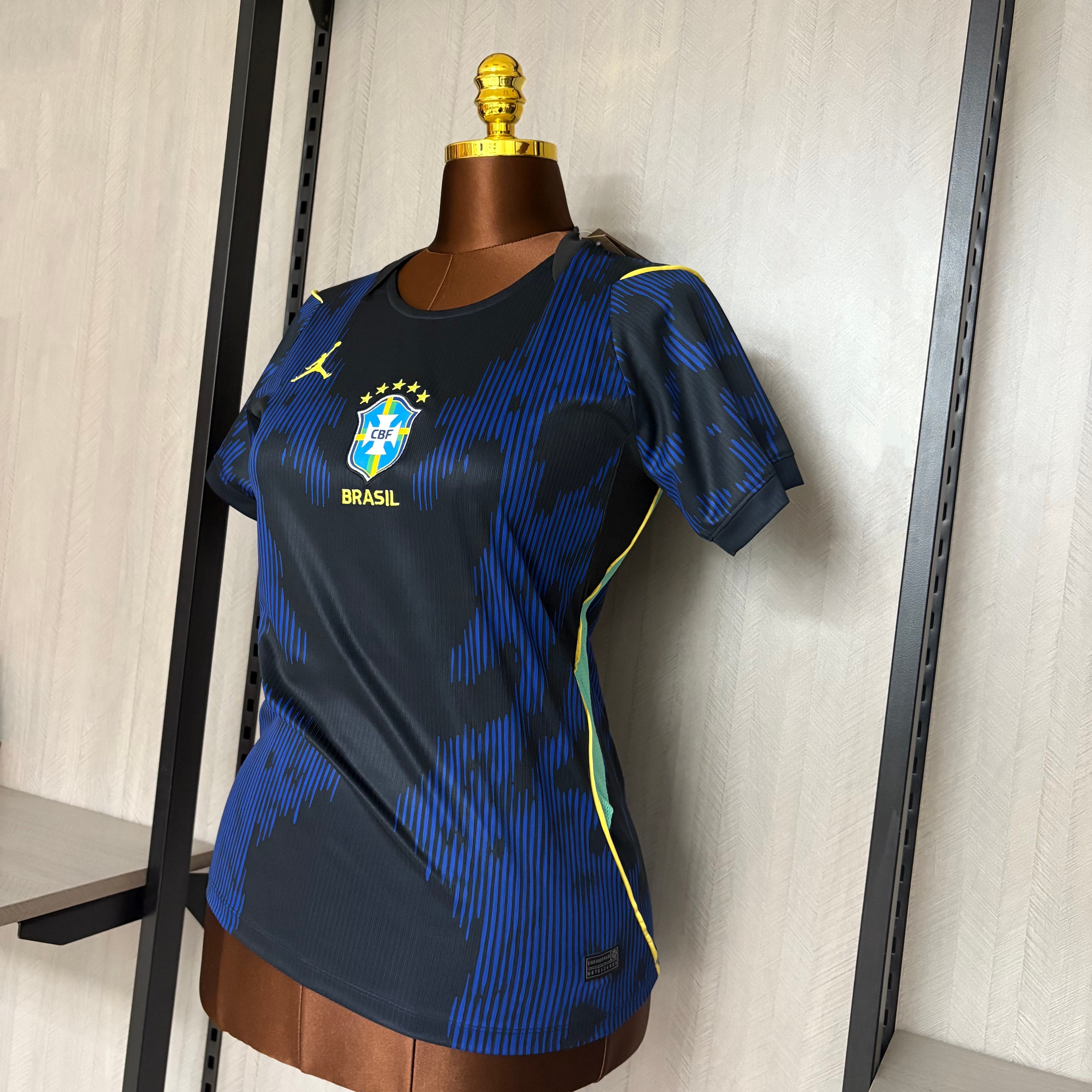 Camisola alternativa Brasil Mundial 2026 - Versão feminina 6