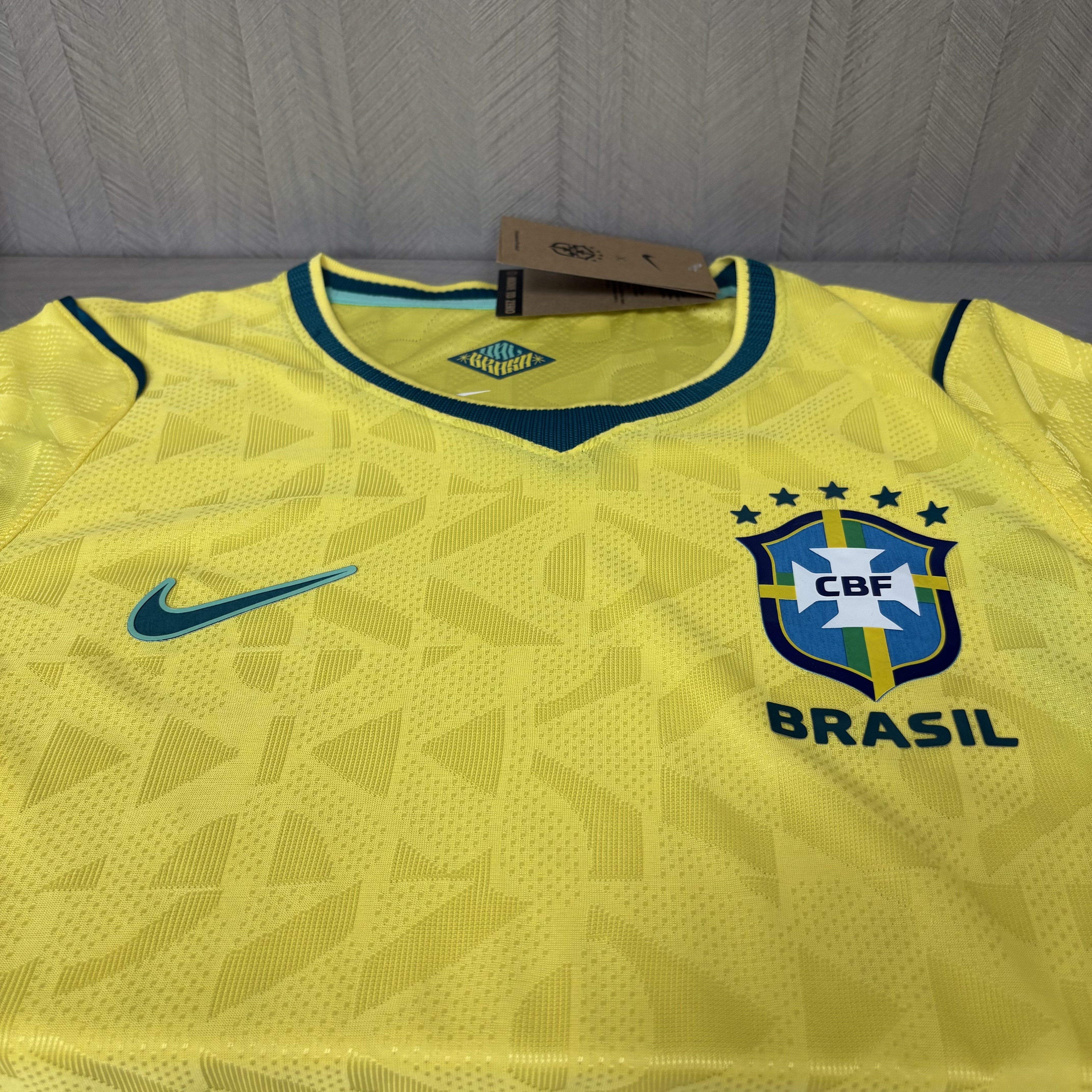 Camisola Principal Brasil Mundial 2026 - Versão Jogador 8