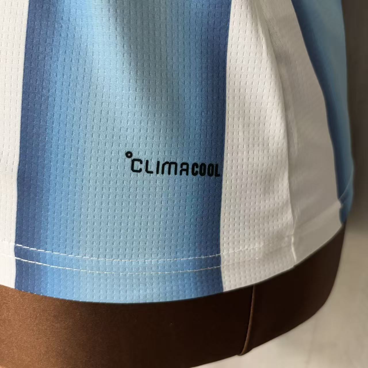 Camisola Principal Argentina Mundial 2026 - Versão feminina 10