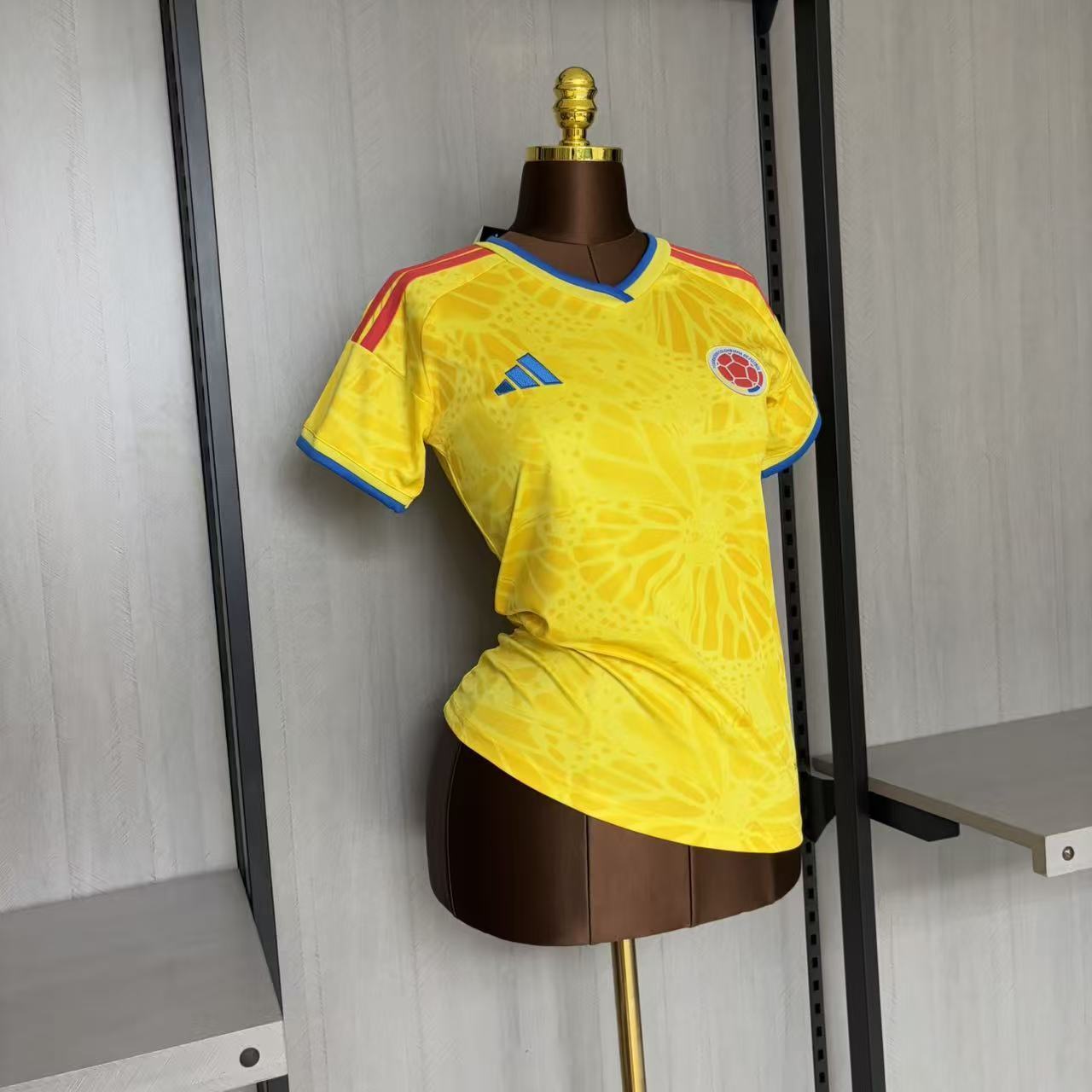Camisola Principal Colômbia Mundial 2026 - Versão feminina 6