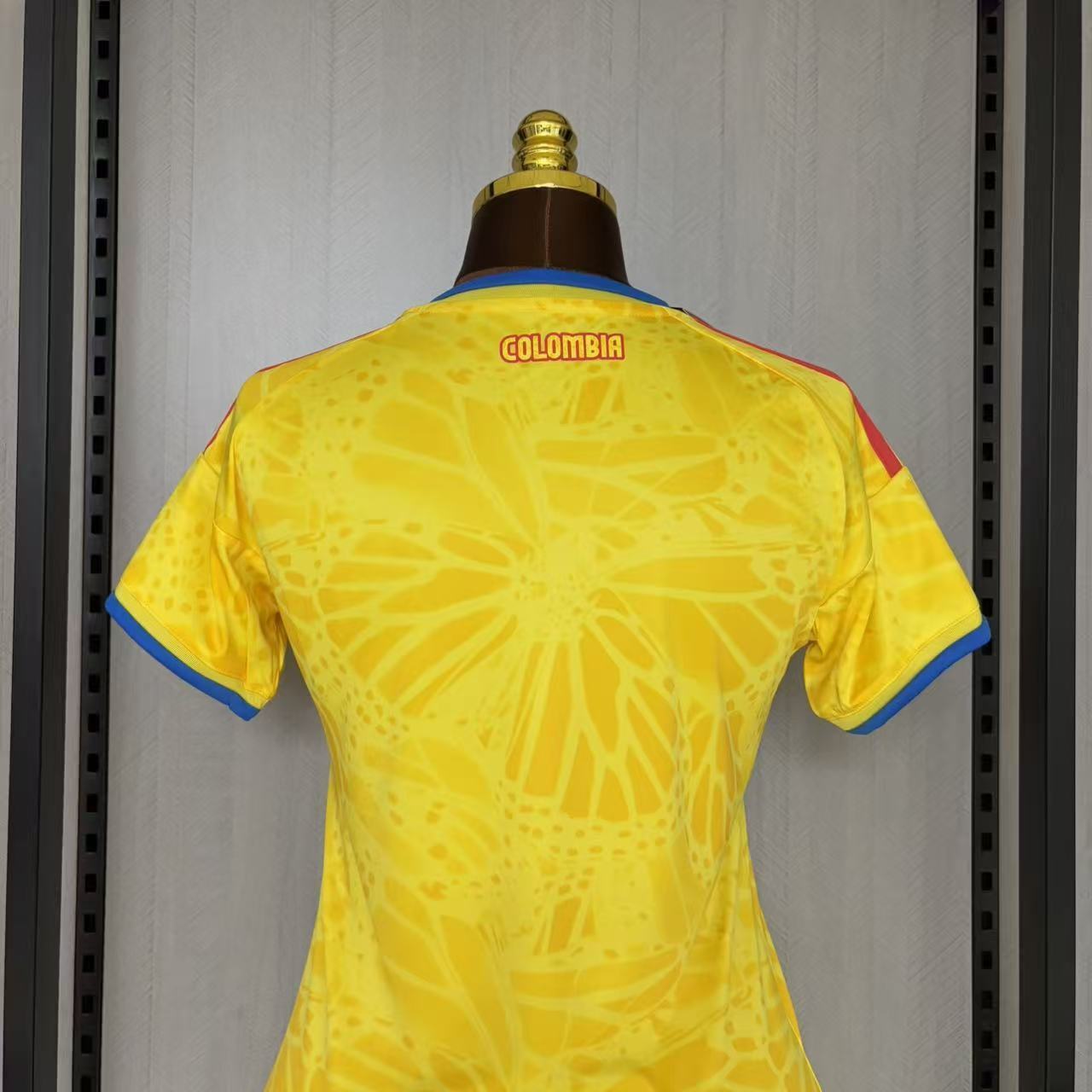 Camisola Principal Colômbia Mundial 2026 - Versão feminina 8