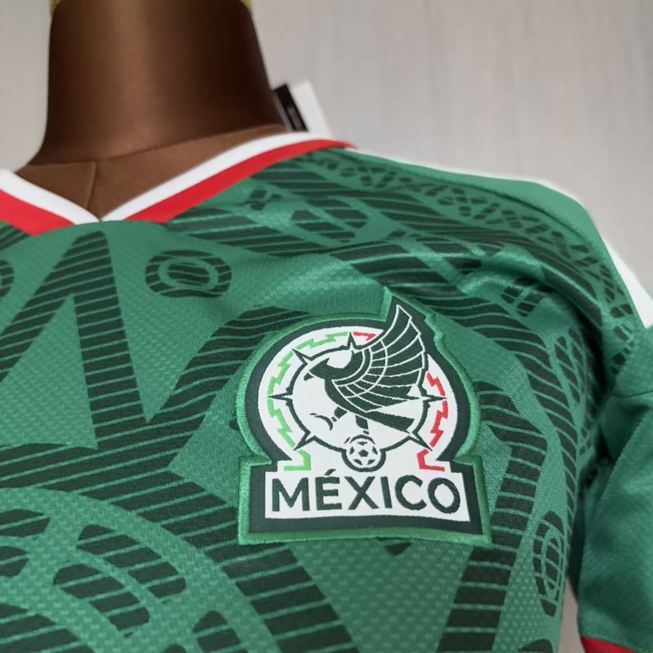 Camisola Principal México Mundial 2026 - Versão feminina 3