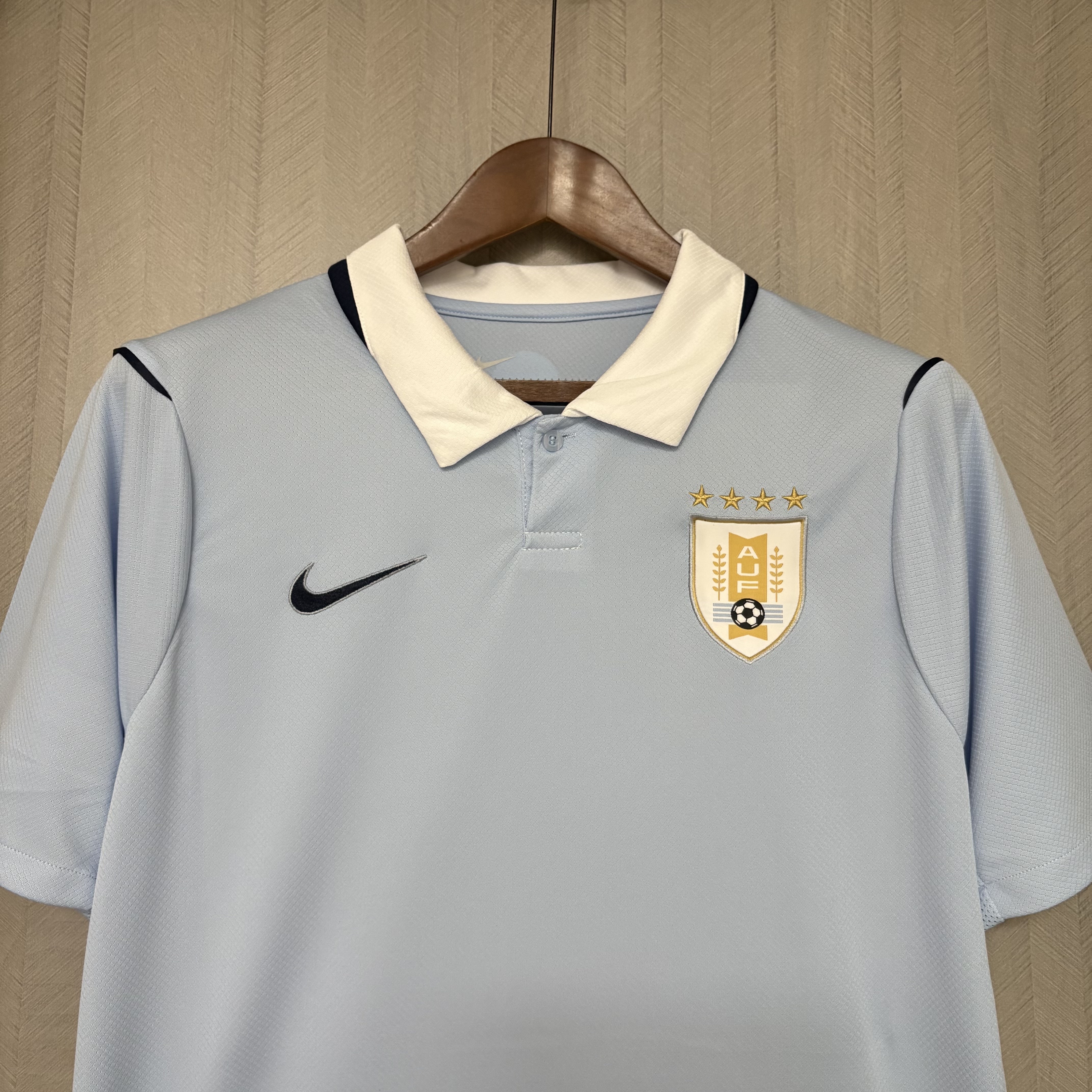 Camisola principal Uruguai Mundial 2026 - Versão adepto 5