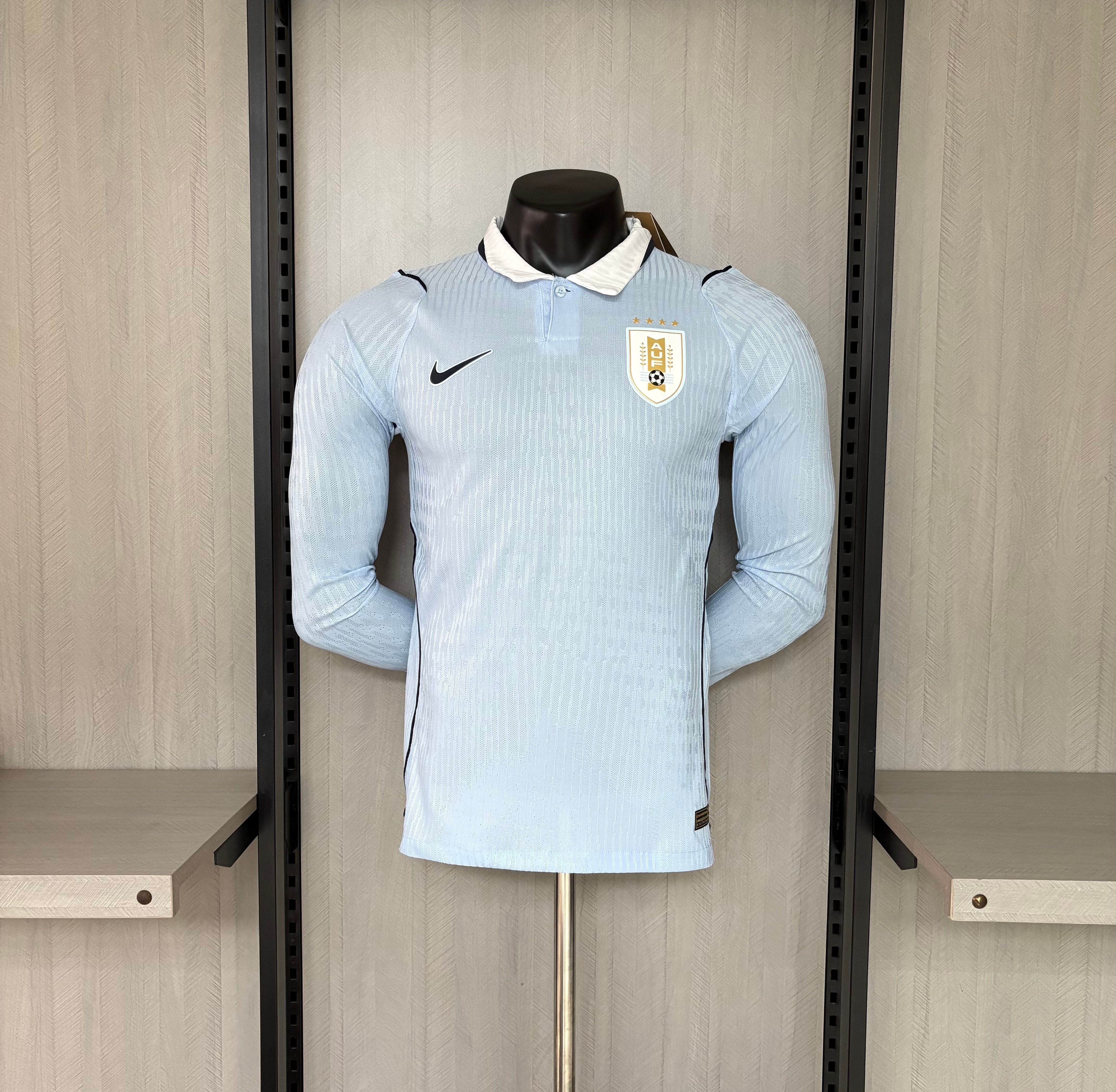 Camisola principal Uruguai Mundial 2026 Manga comprida - Versão jogador 1