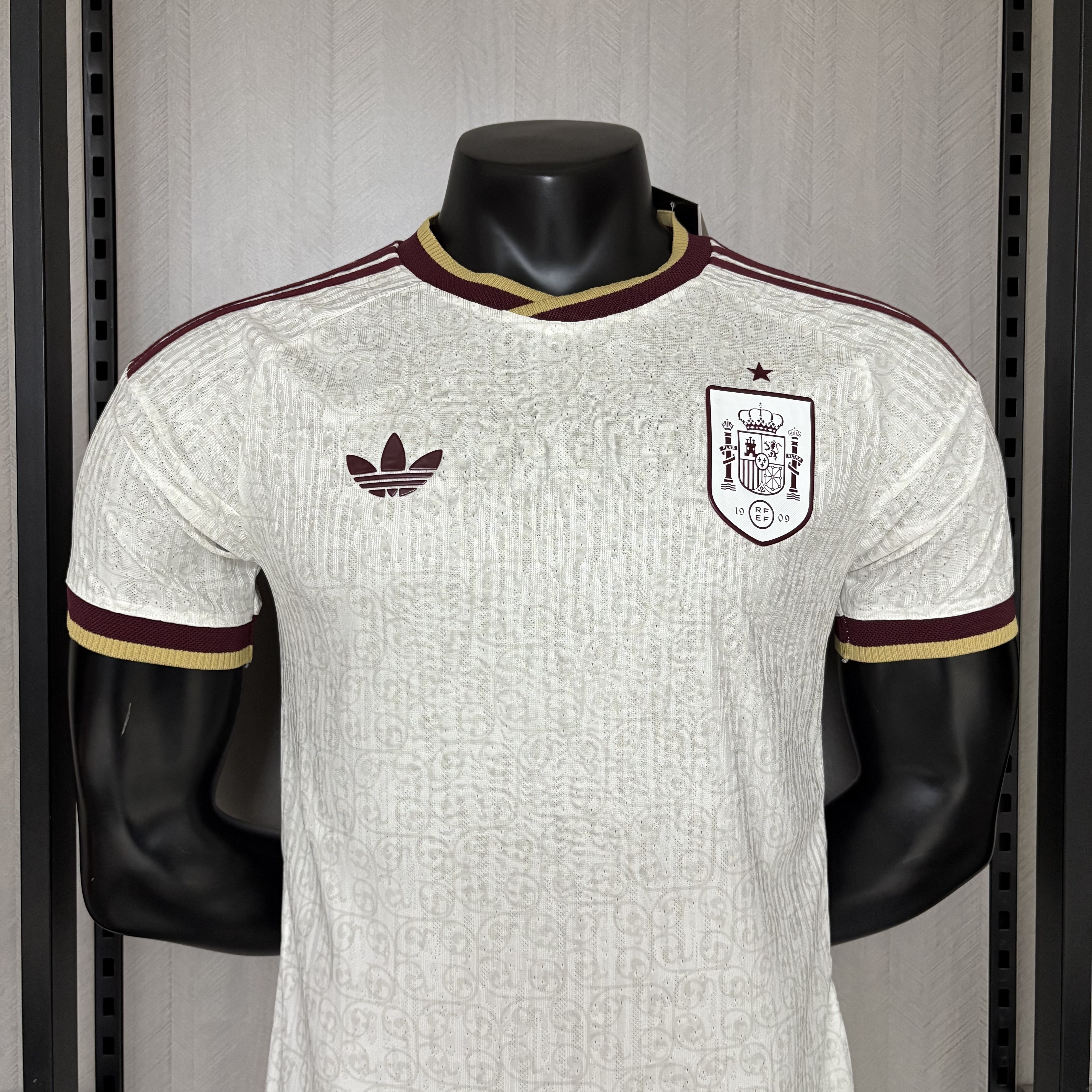 Camisola alternativa Espanha Mundial 2026 - Versão jogador 6