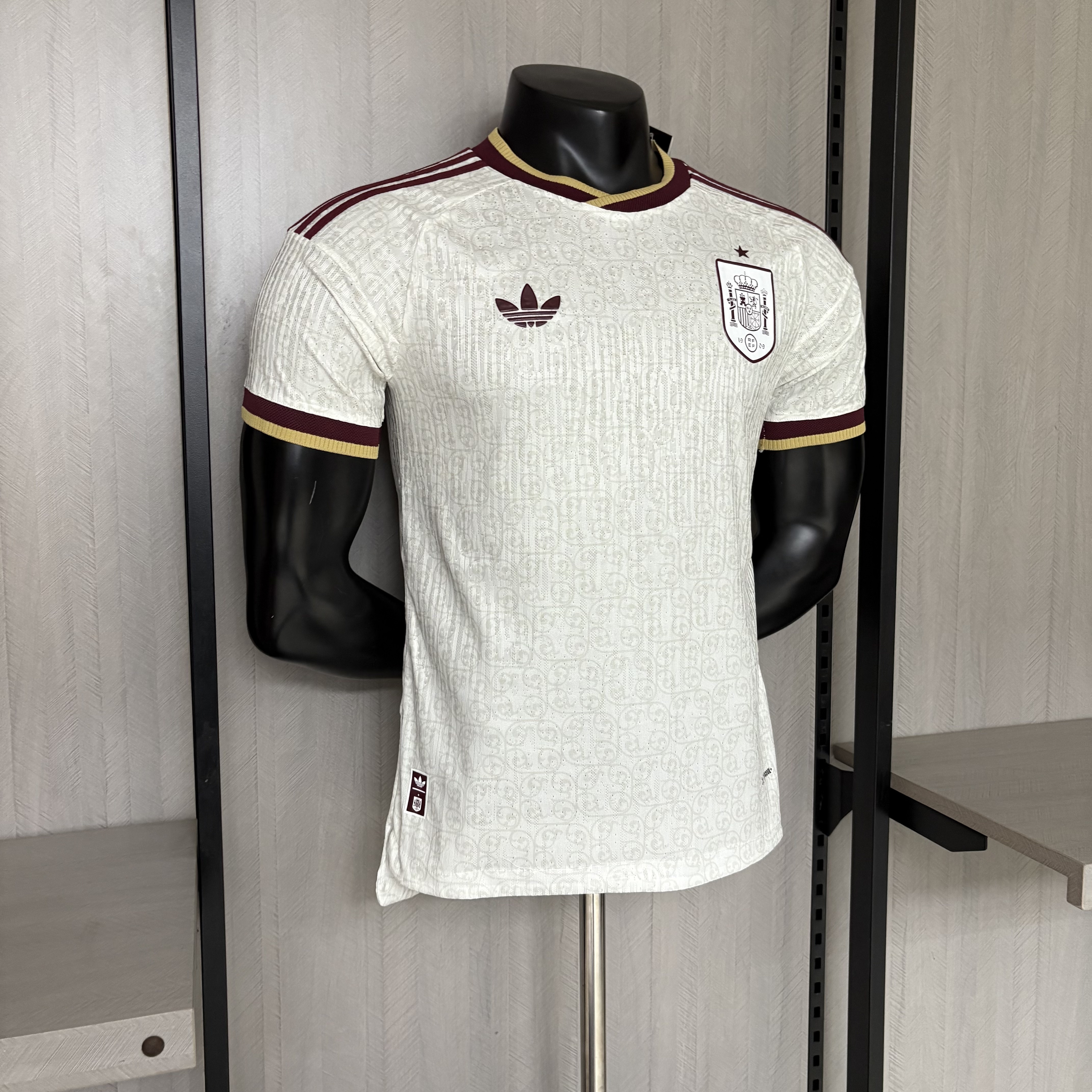 Camisola alternativa Espanha Mundial 2026 - Versão jogador 8