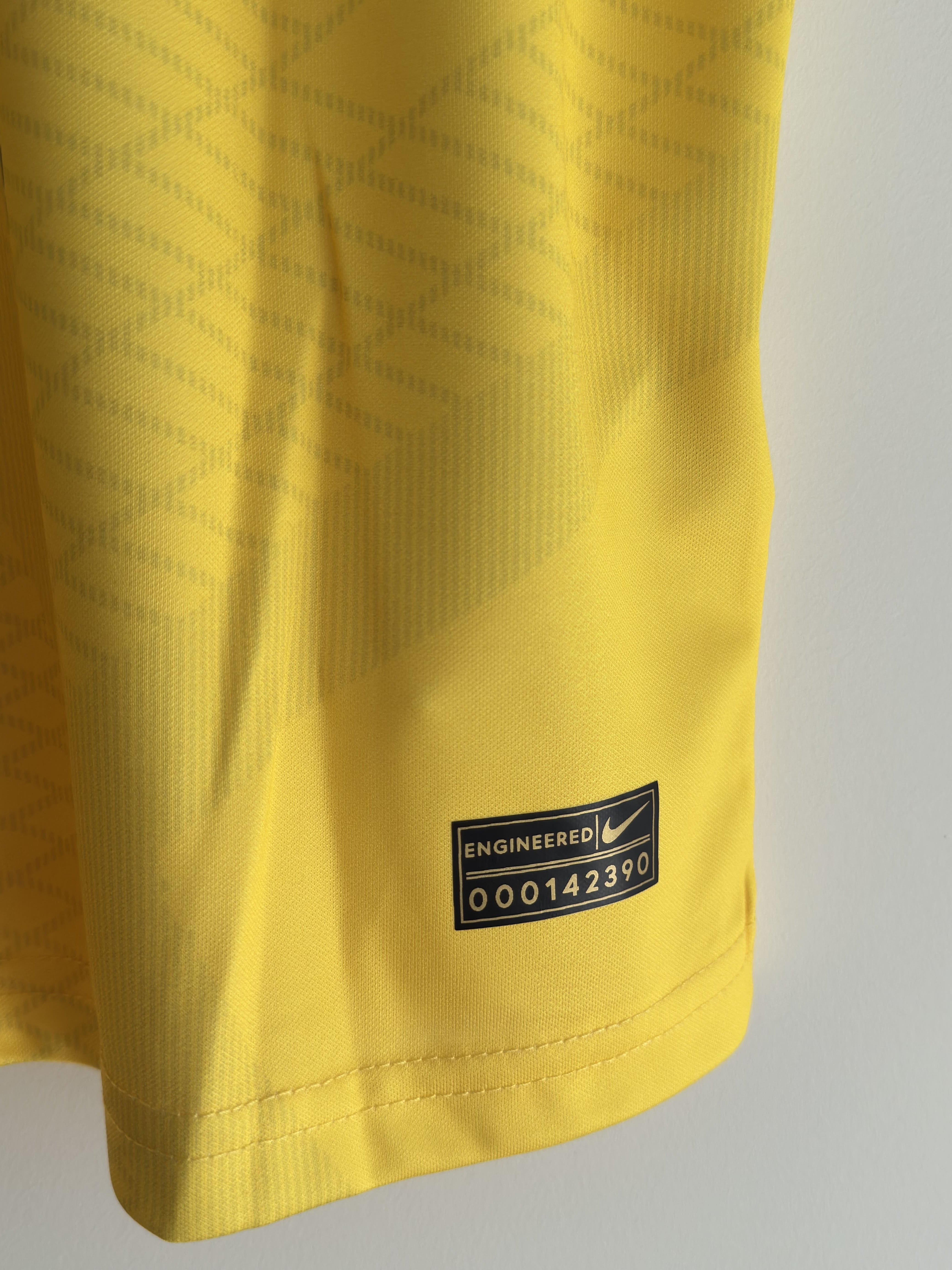 Camisola AL Nassr 2023/2024 - Ronaldo 7 - Versão adepto - Tamanho XL 3