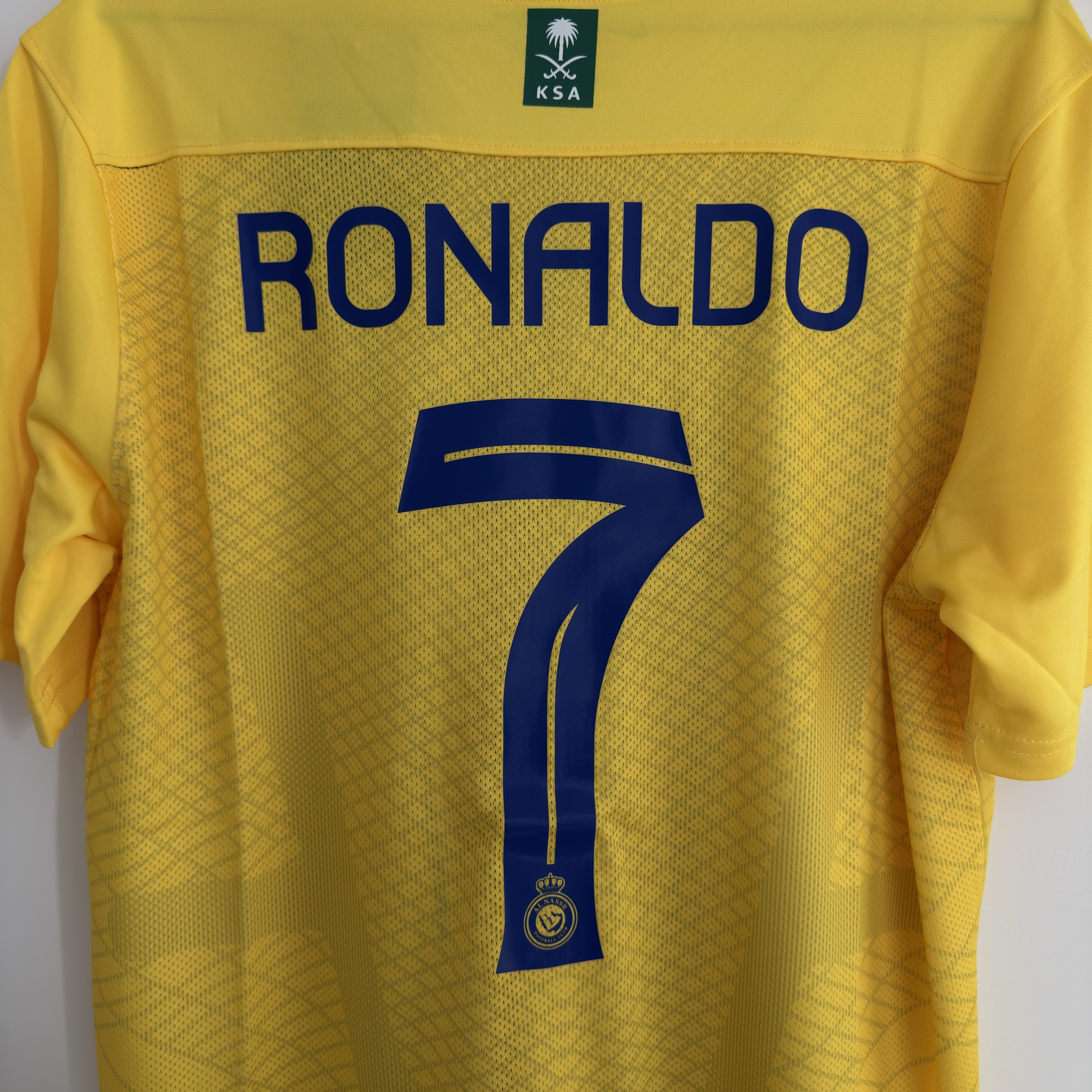 Camisola principal AL Nassr 2023/2024 - Ronaldo 7 - Versão adepto - Tamanho XL 3