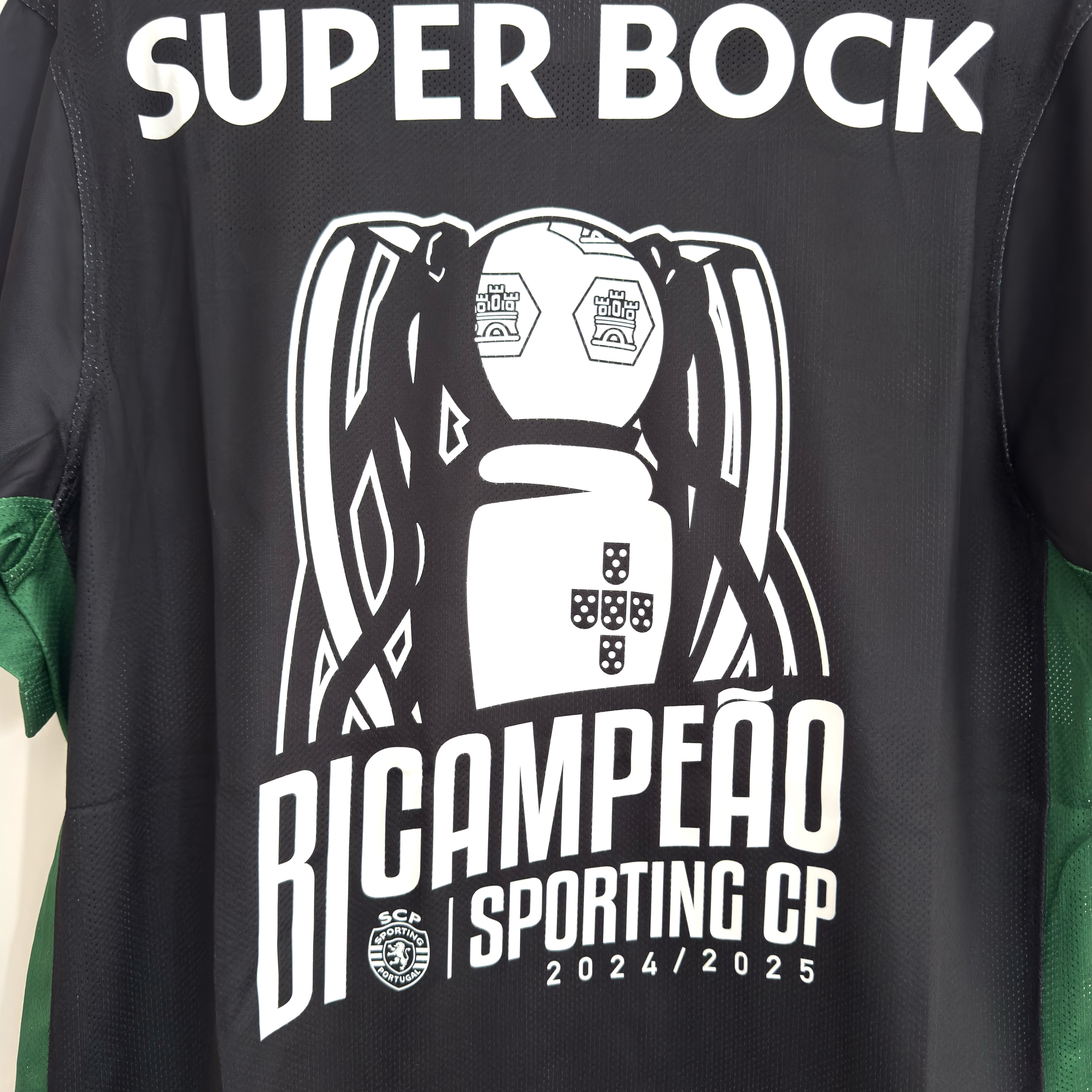 Camisola principal Sporting CP 2024/2025 Bicampeão Nacional - Versão adepto  3