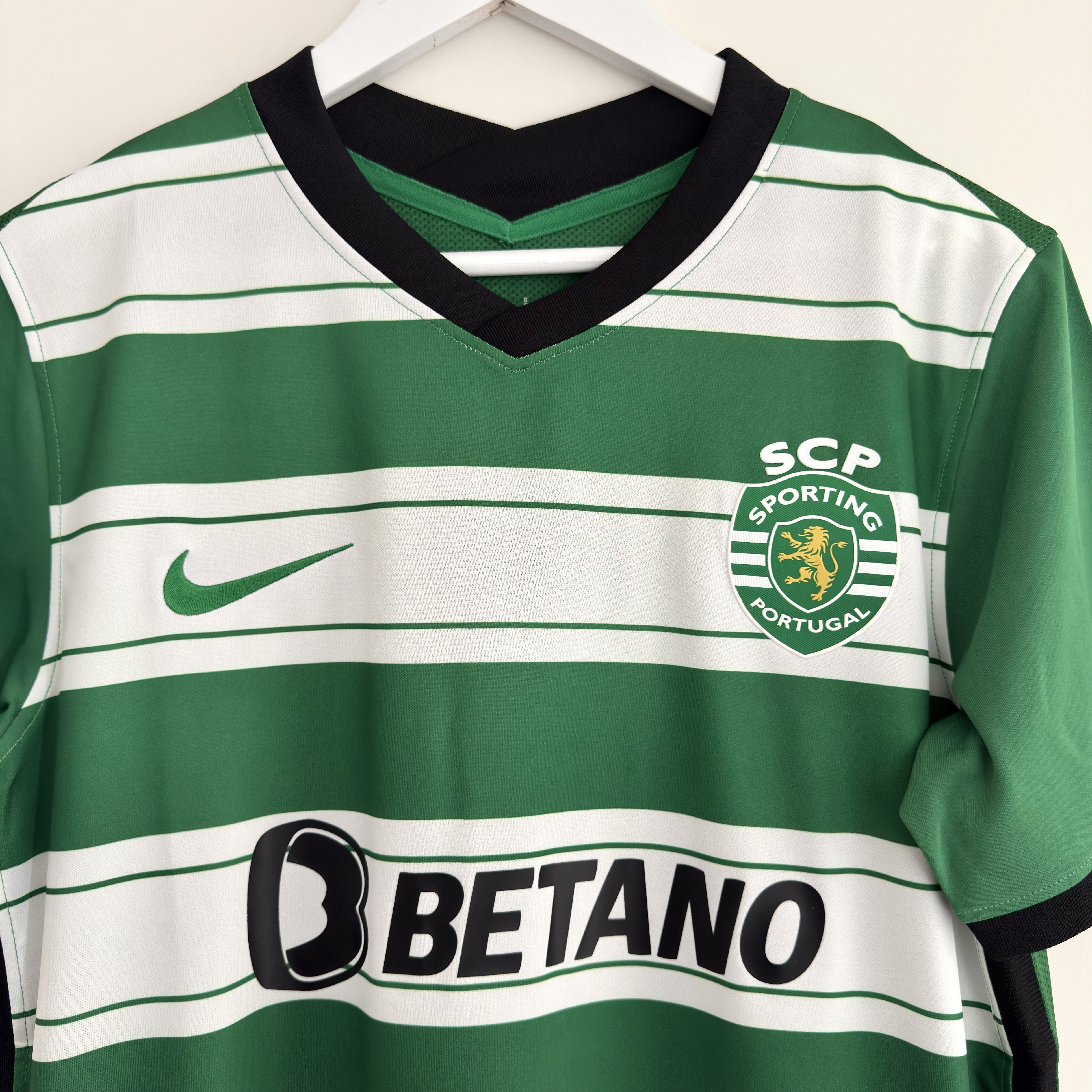 Camisola principal Sporting CP Champions League 2022/2023 Versão adepto  - Tamanho S 5