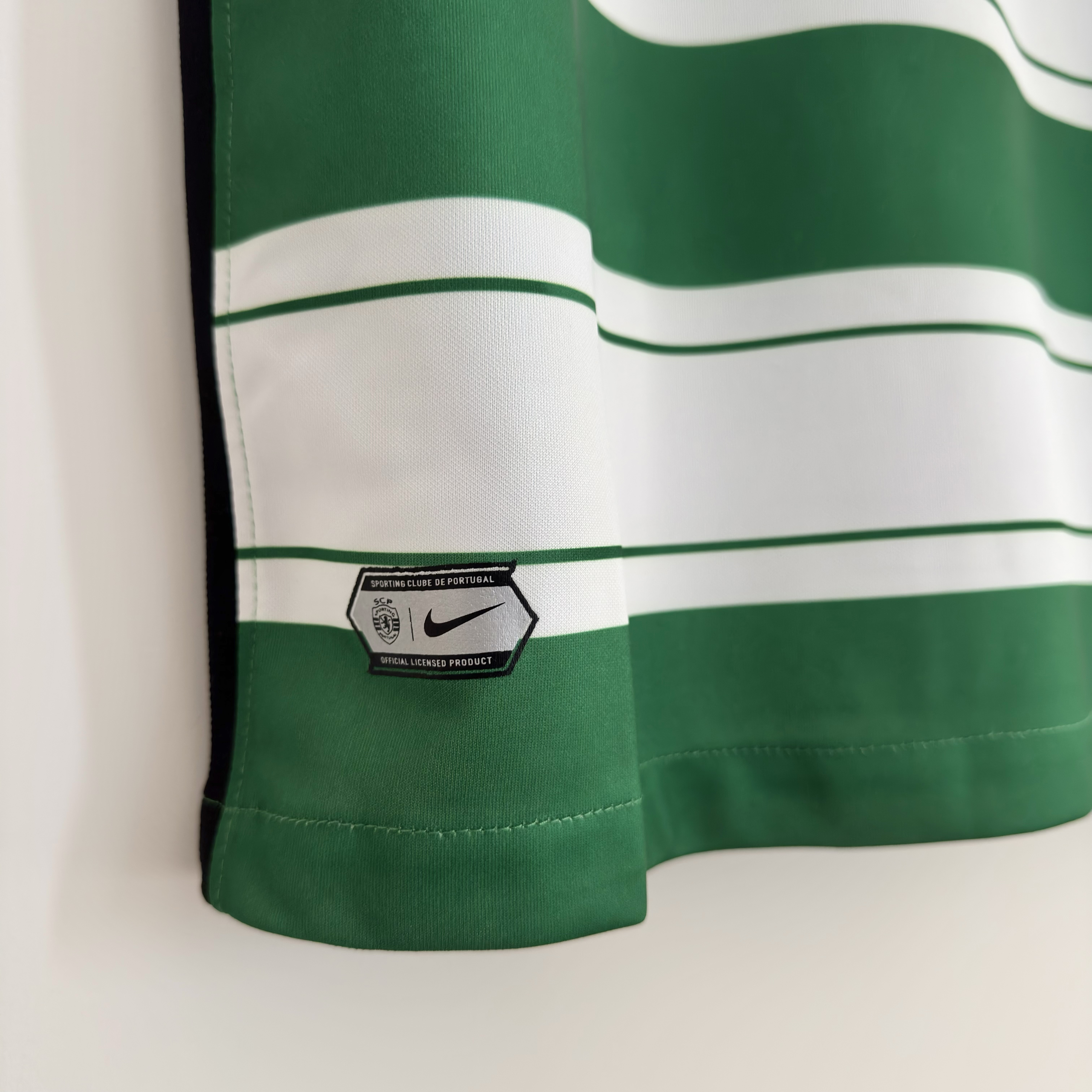 Camisola principal Sporting CP Champions League 2022/2023 Versão adepto  - Tamanho S 8