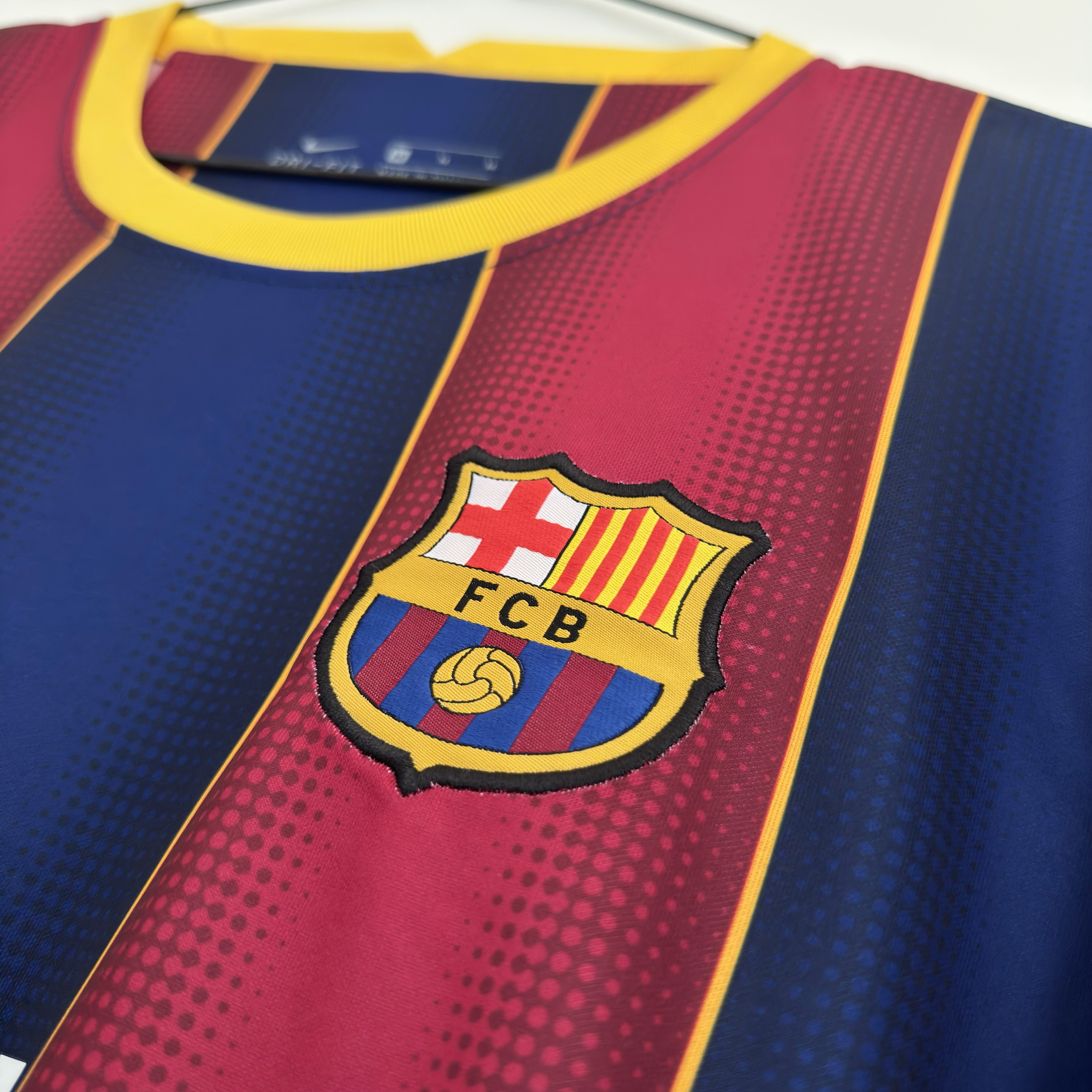 Camisola principal Barcelona 2020/2021 - Messi 10 - Versão adepto - Tamanho M 9