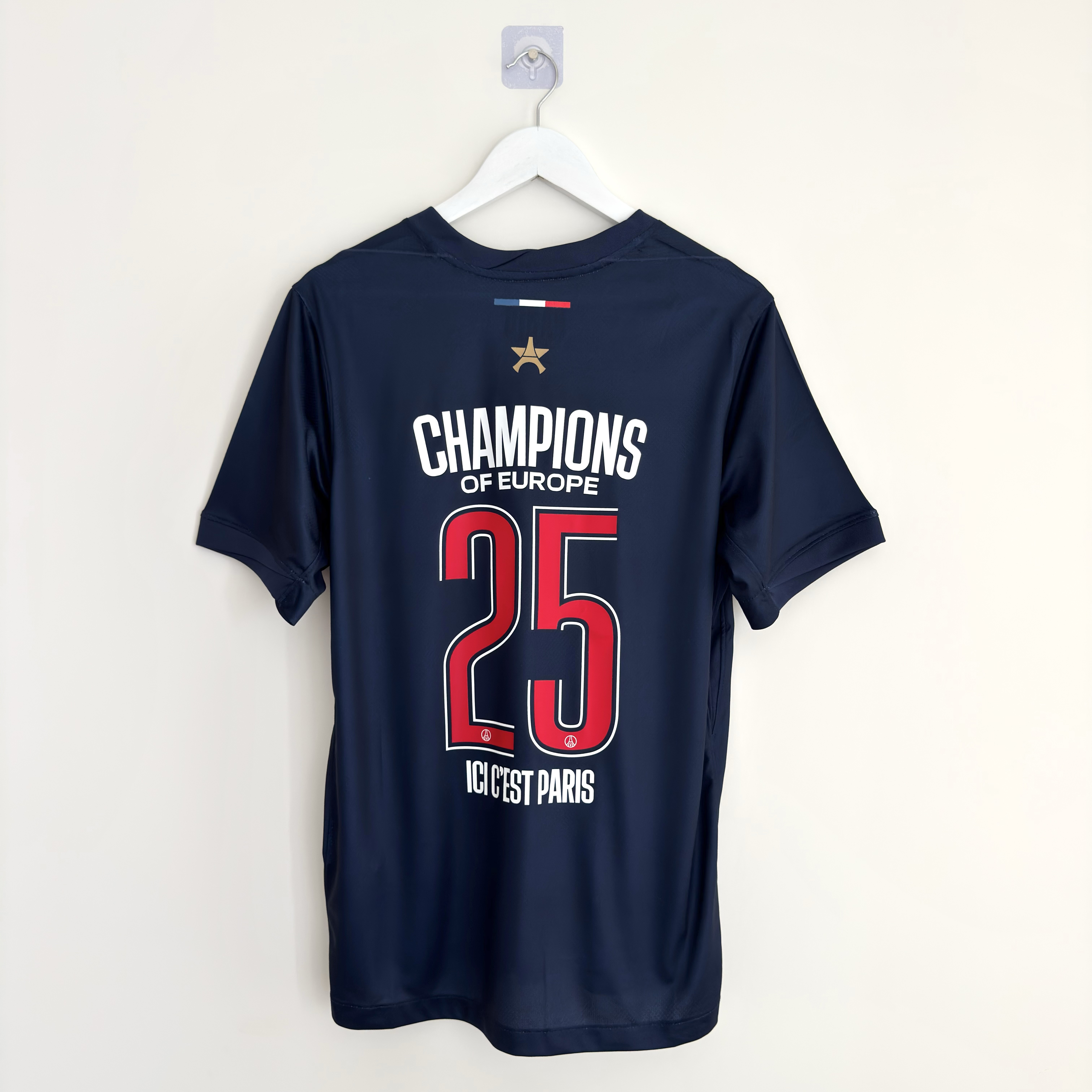 Camisola principal PSG Campeões da Europa 2024/2025 Versão adepto - Tamanho M 1