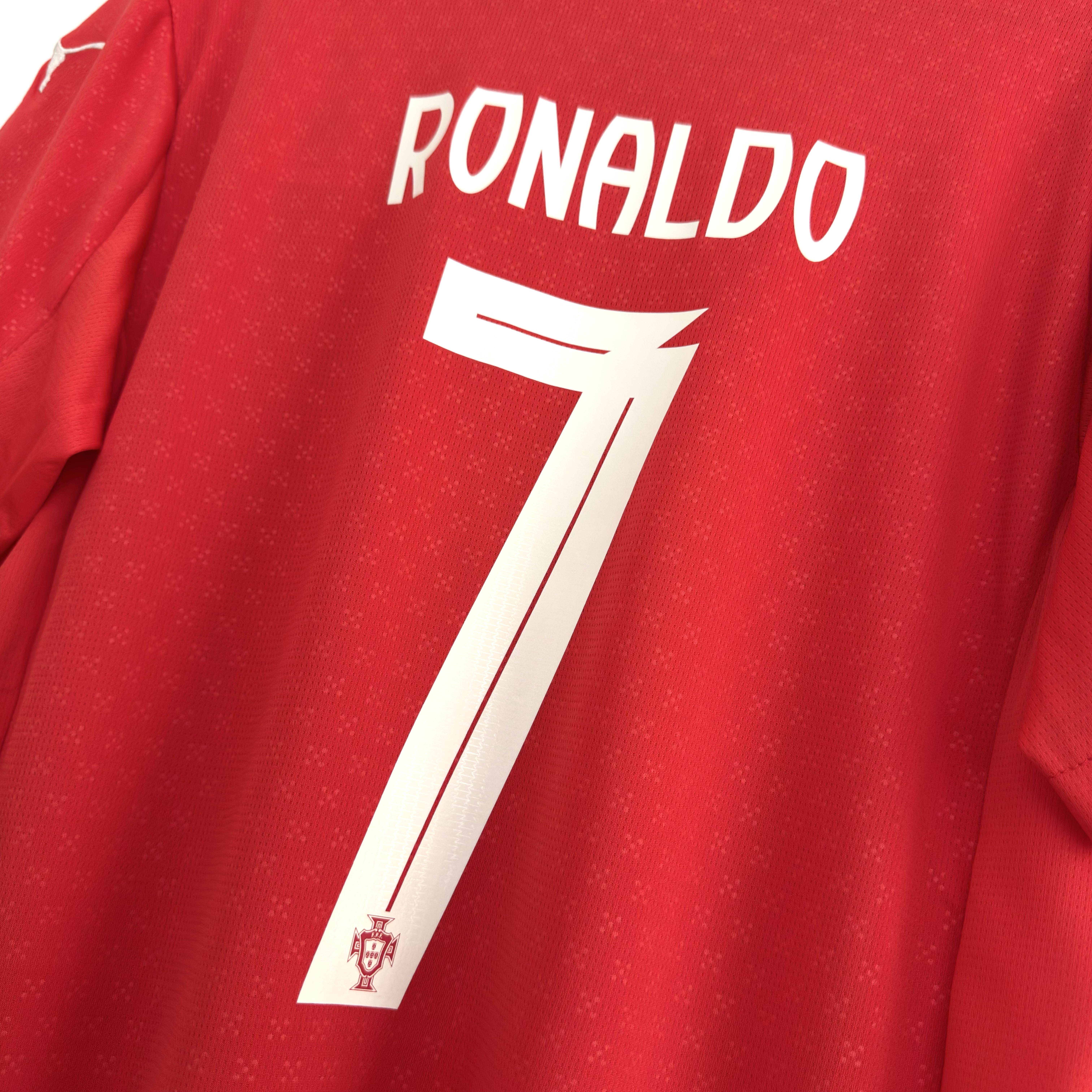 Camisola principal Portugal 2025 - Ronaldo 7 - Versão adepto - Tamanho M 3