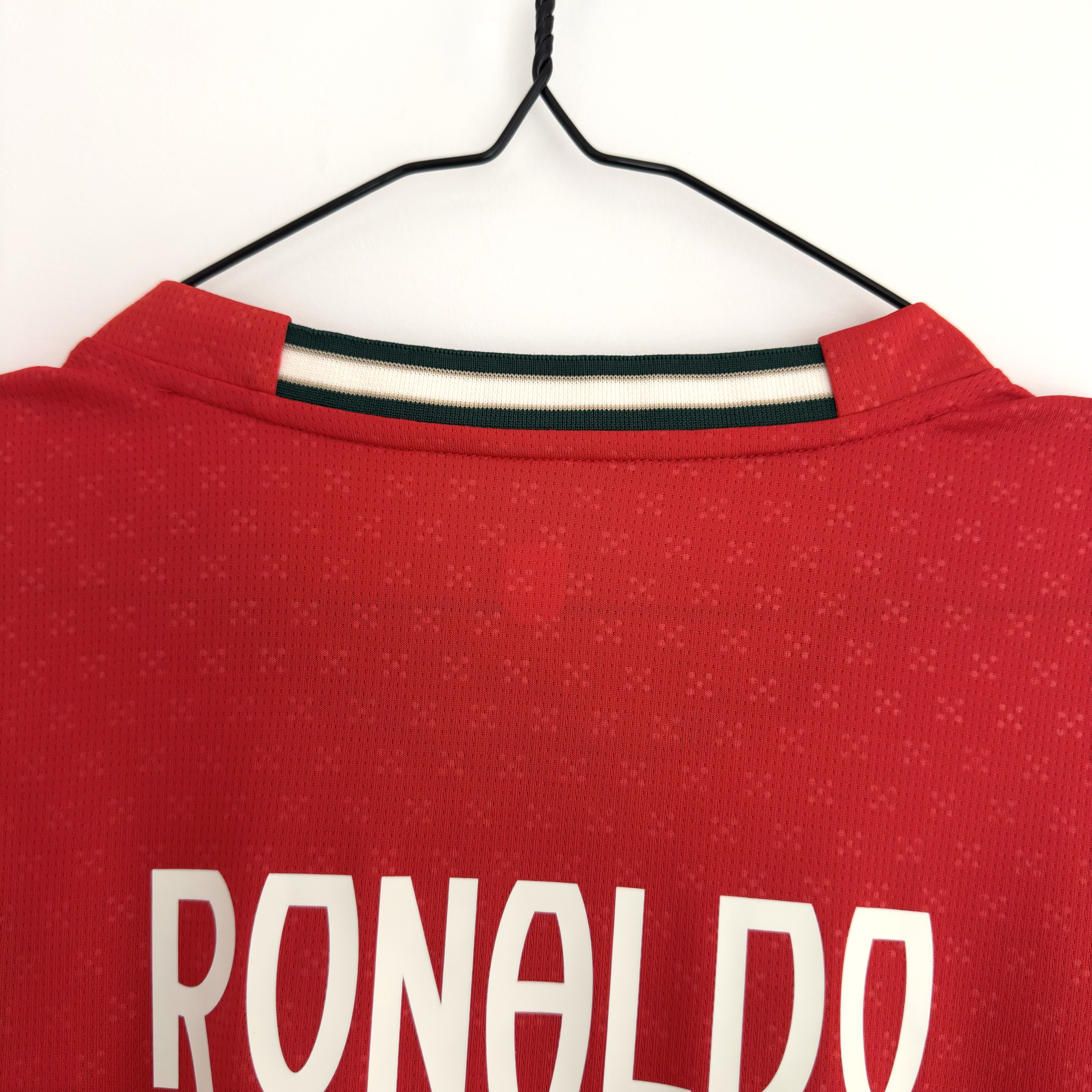 Camisola principal Portugal 2025 - Ronaldo 7 - Versão adepto - Tamanho M 5