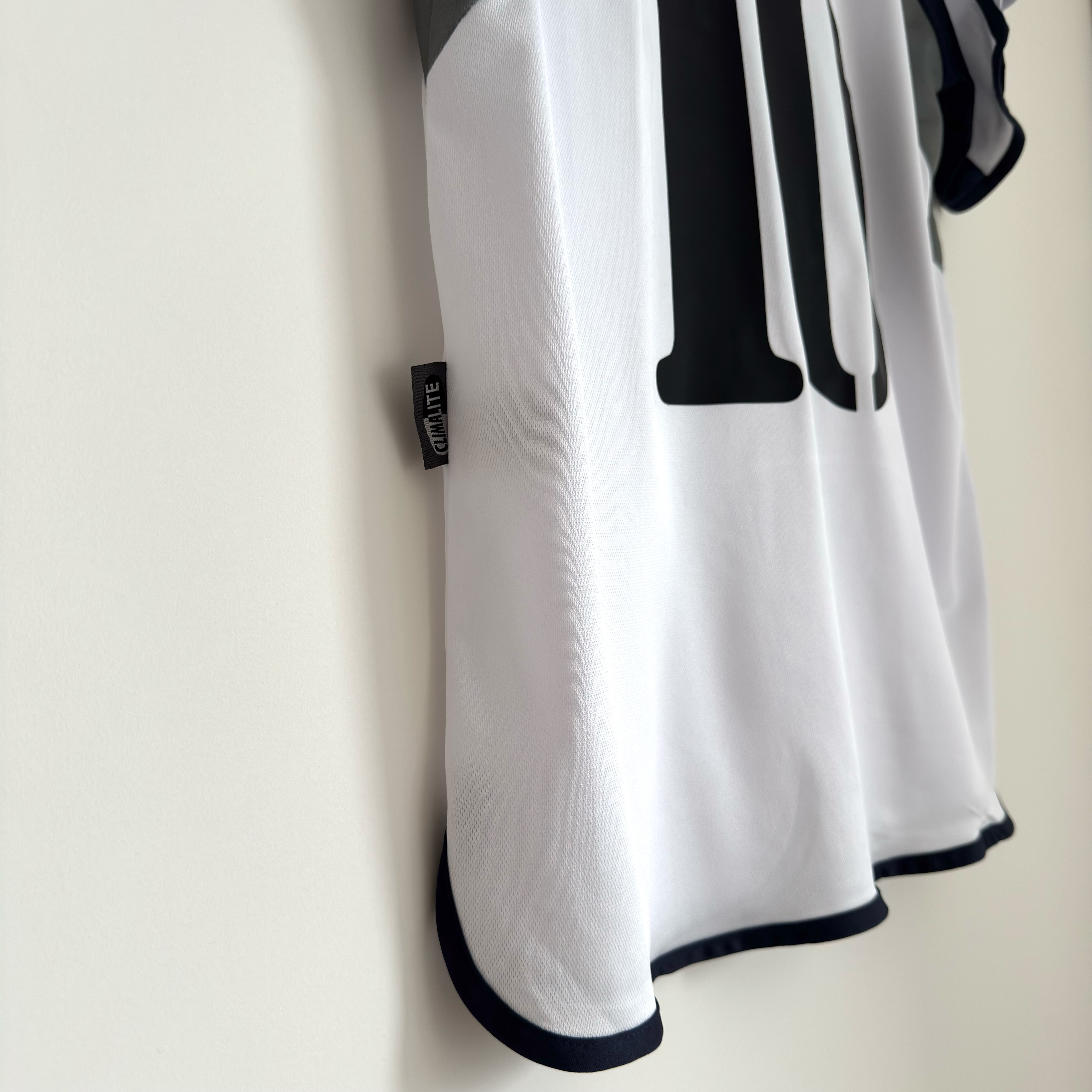 Camisola principal Real Madrid 2000/2001 - Figo 10 - Versão adepto - Tamanho M 7