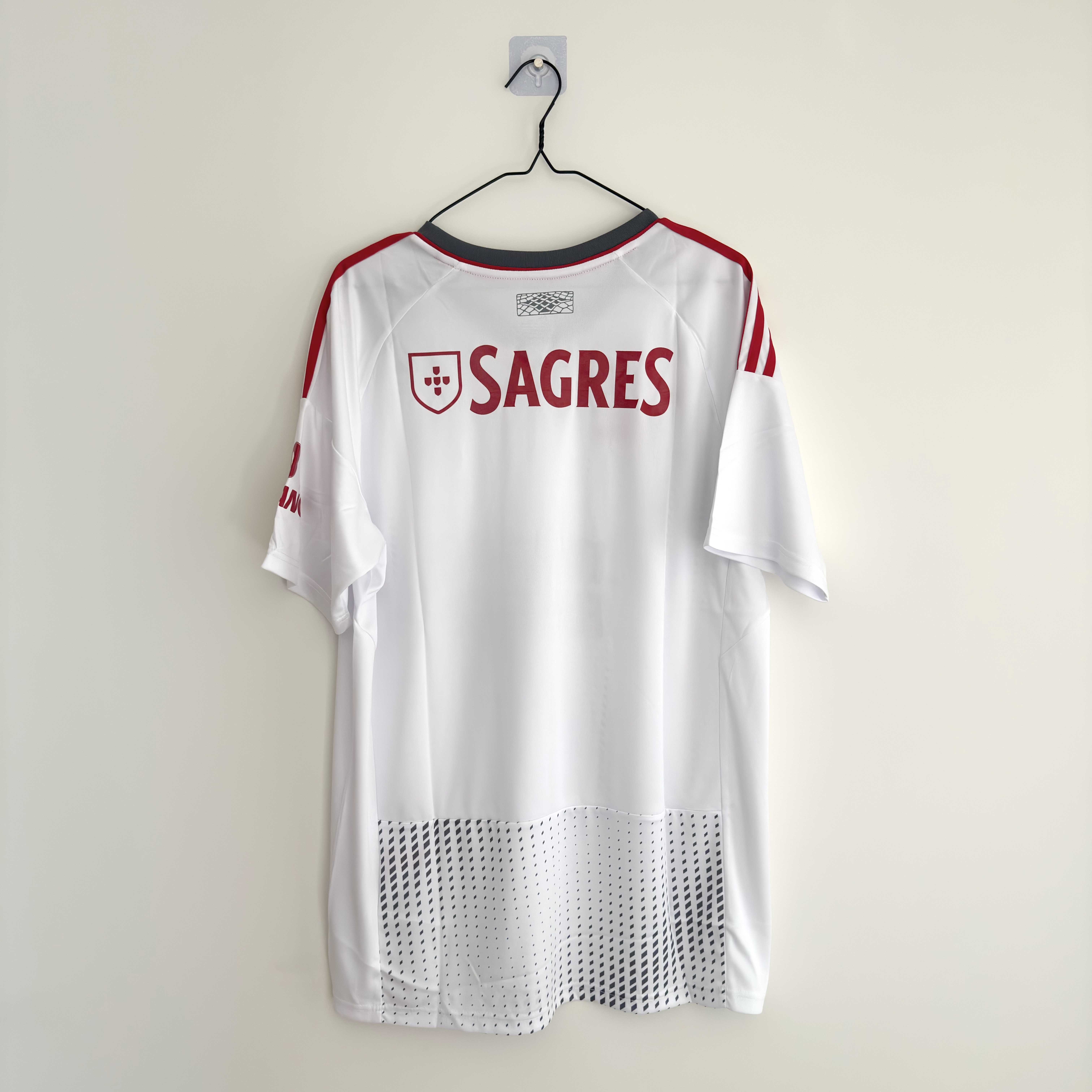 3ª Camisola SL Benfica 2022/2023 Versão adepto - Tamanho XL 2