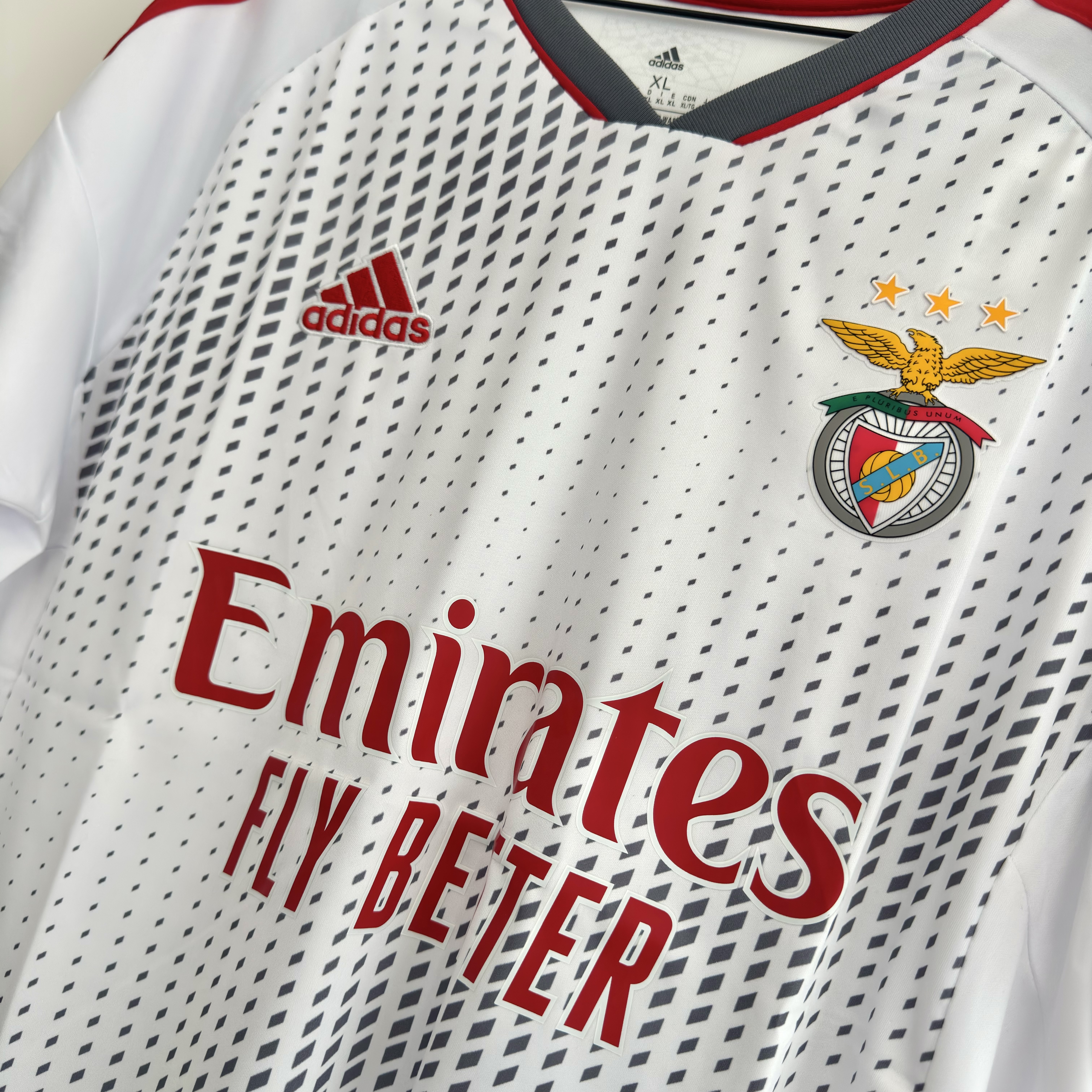 3ª Camisola SL Benfica 2022/2023 Versão adepto - Tamanho XL 4
