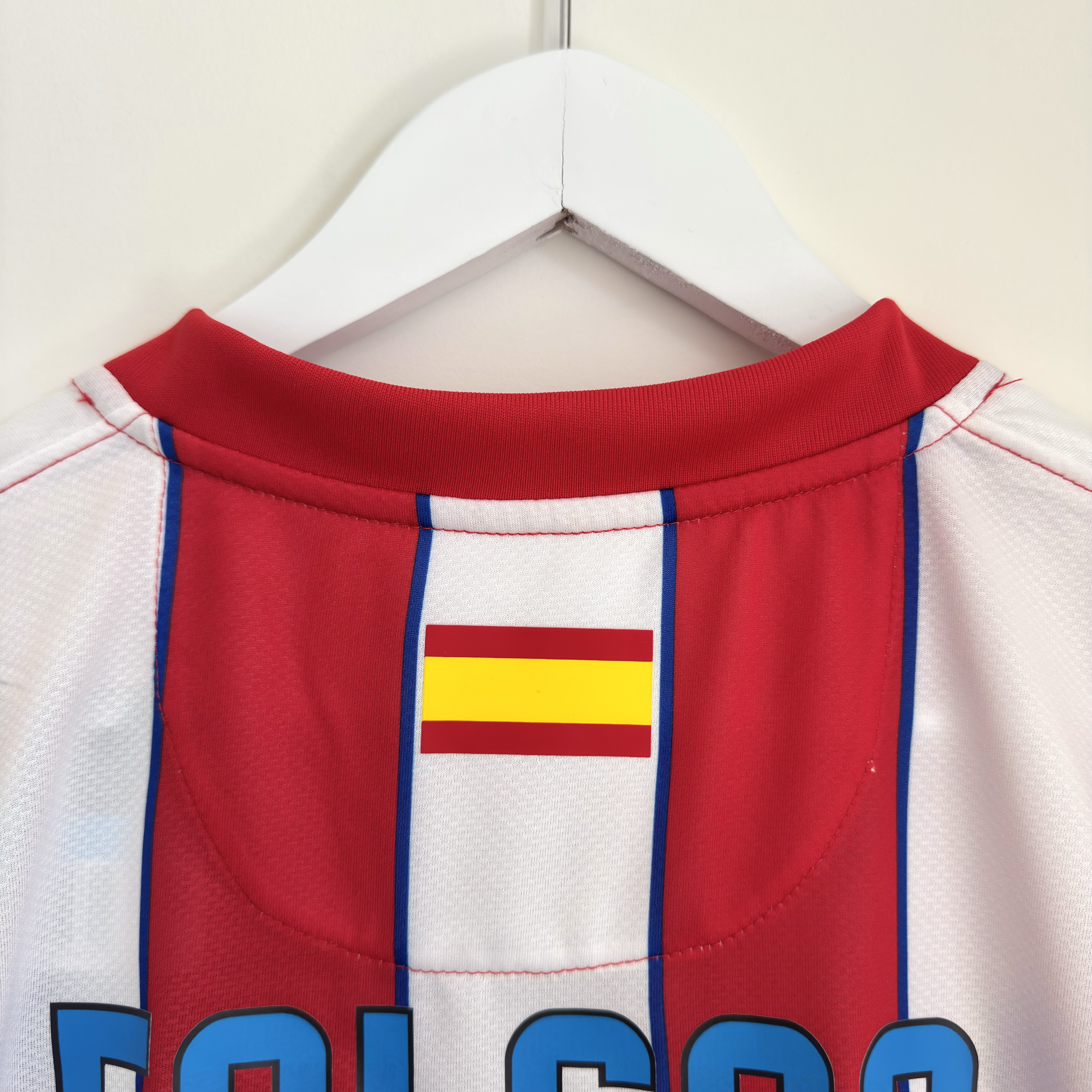 Camisola principal Atlético de Madrid Final Liga Europa 2011/2012 - Falcao 9 - Versão adepto - Tamanho M 10